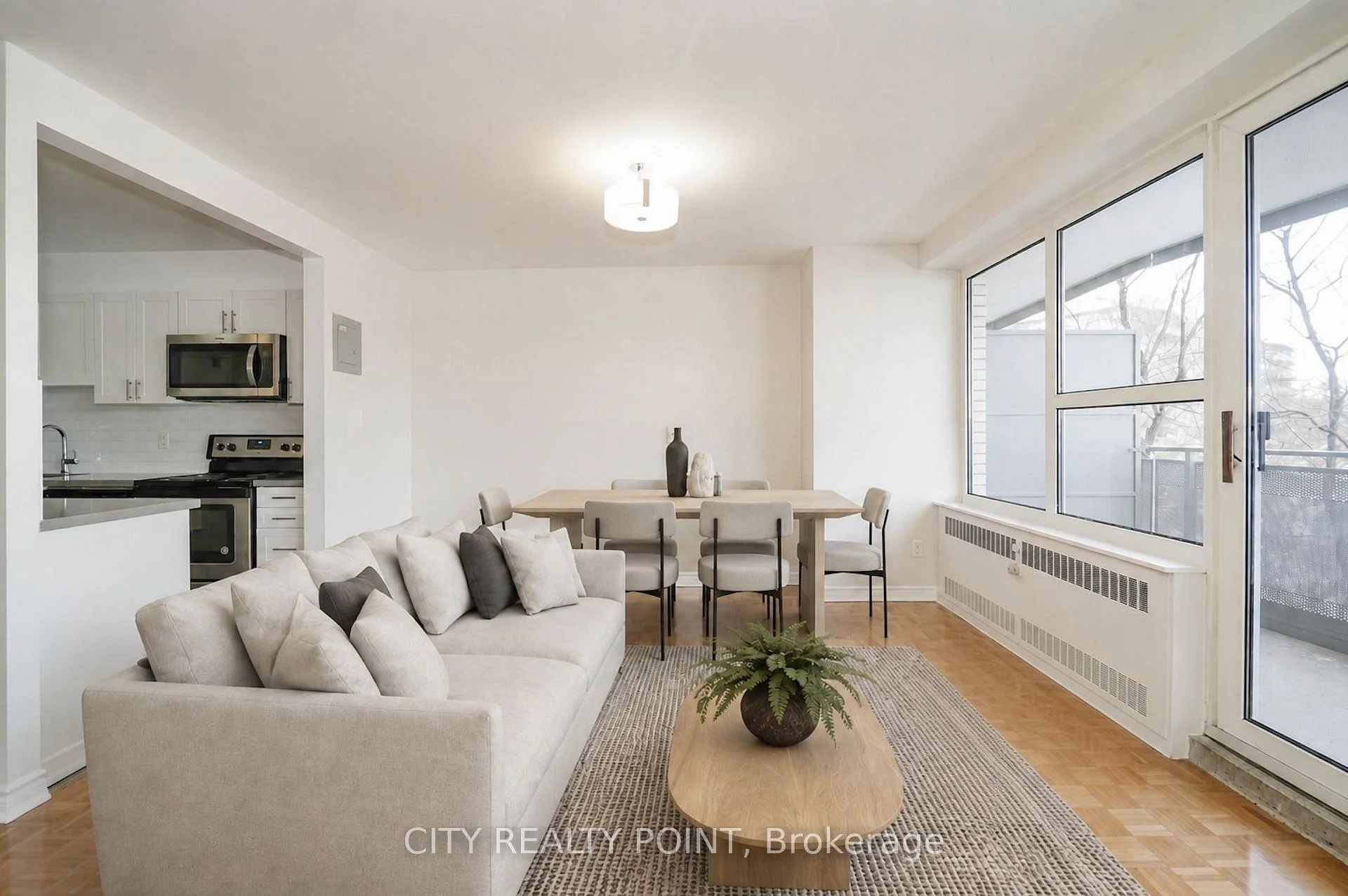 Photo of Unit 510, 10 Shallmar Boulevard