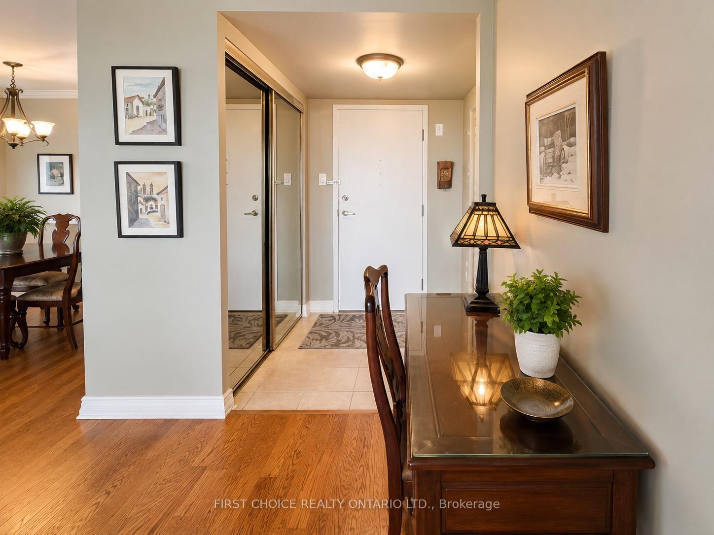 Photo 2 of Unit 1406, 1510 Riverside Drive, Ottawa, Riverview Park — HOMEH