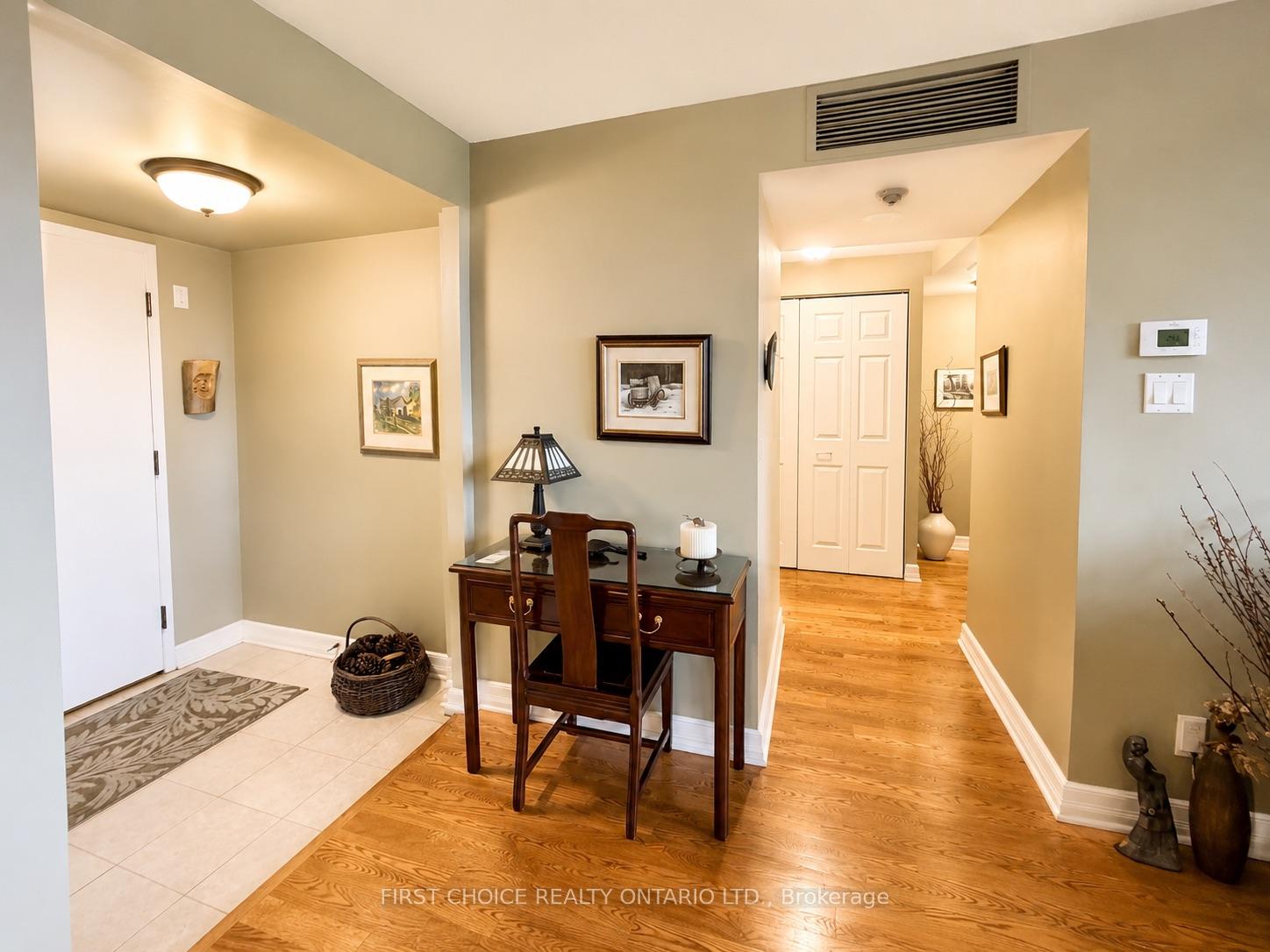 Photo 3 of Unit 1406, 1510 Riverside Drive, Ottawa, Riverview Park — HOMEH