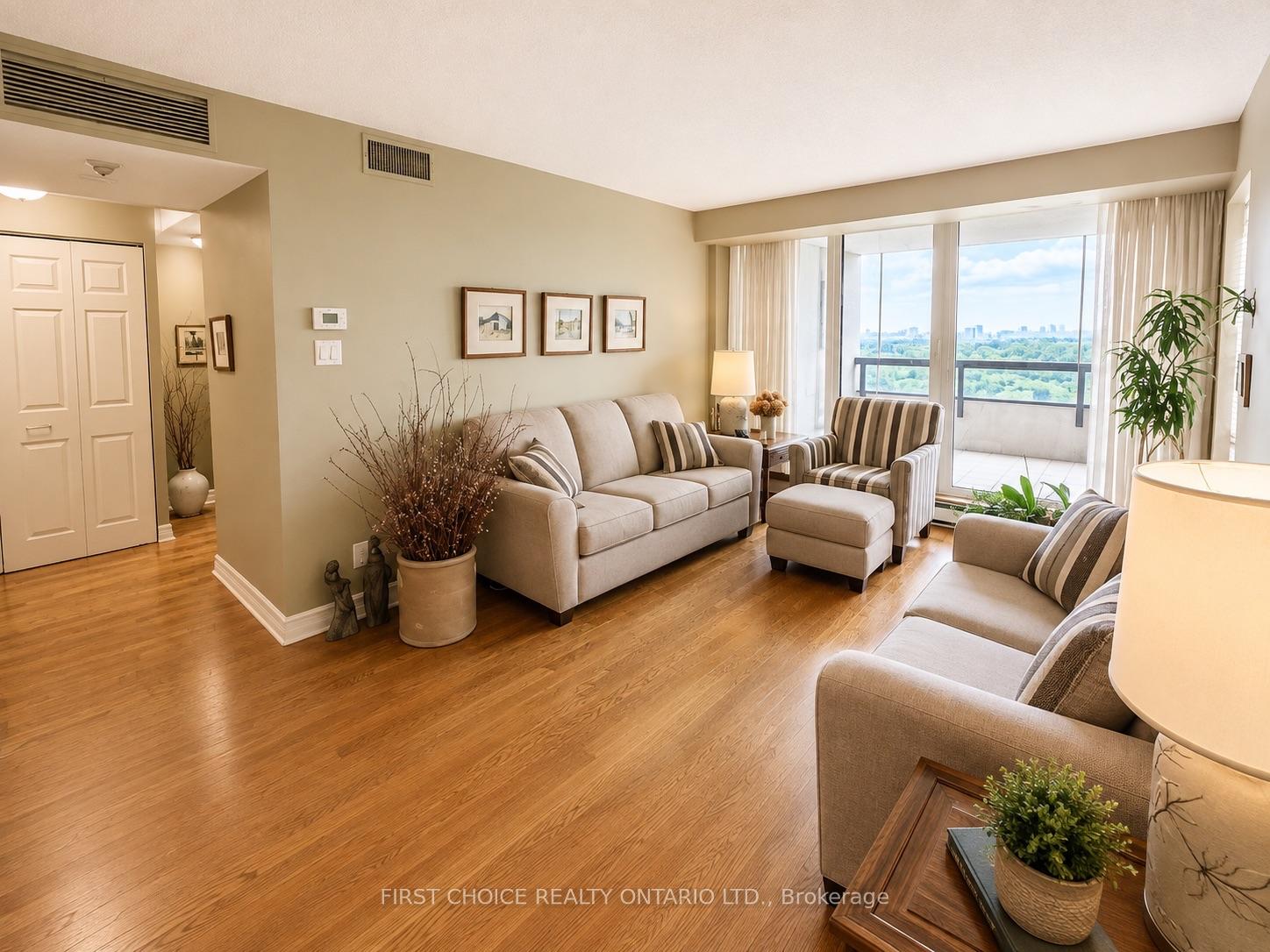 Photo 4 of Unit 1406, 1510 Riverside Drive, Ottawa, Riverview Park — HOMEH