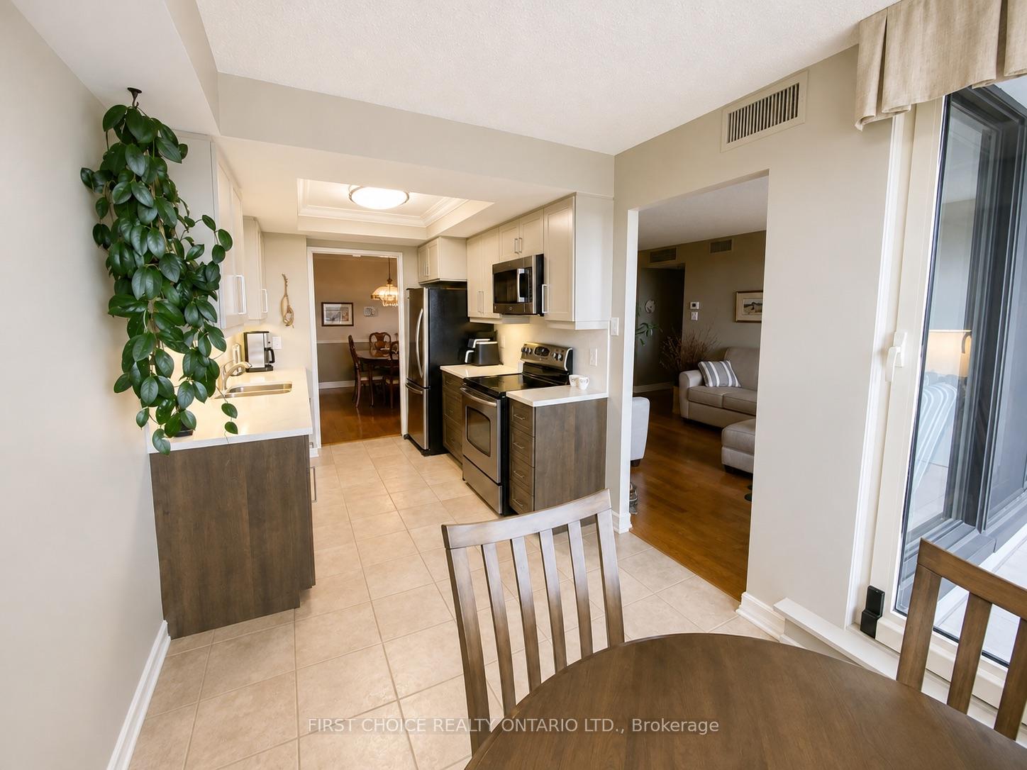 Photo 10 of Unit 1406, 1510 Riverside Drive, Ottawa, Riverview Park — HOMEH