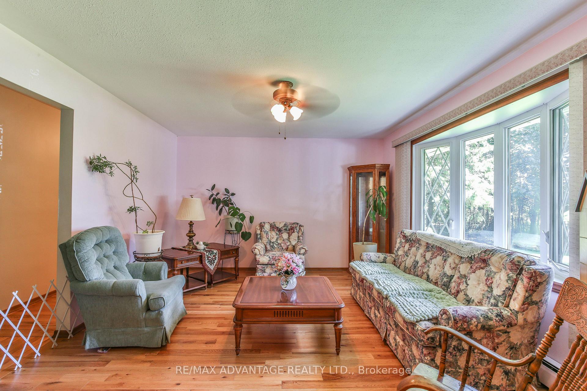 Photo 12 of 23617 Wellburn Road, Thames Centre, Wellburn — HOMEH