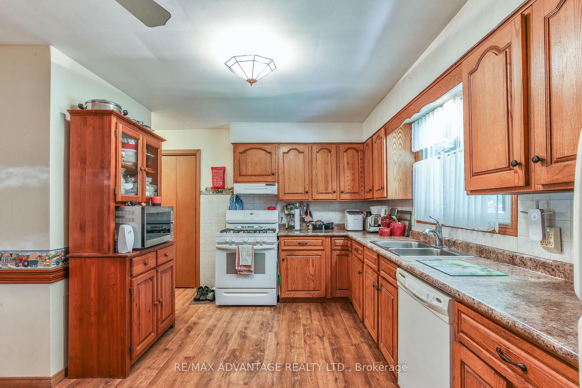 Photo 23 of 23617 Wellburn Road, Thames Centre, Wellburn — HOMEH