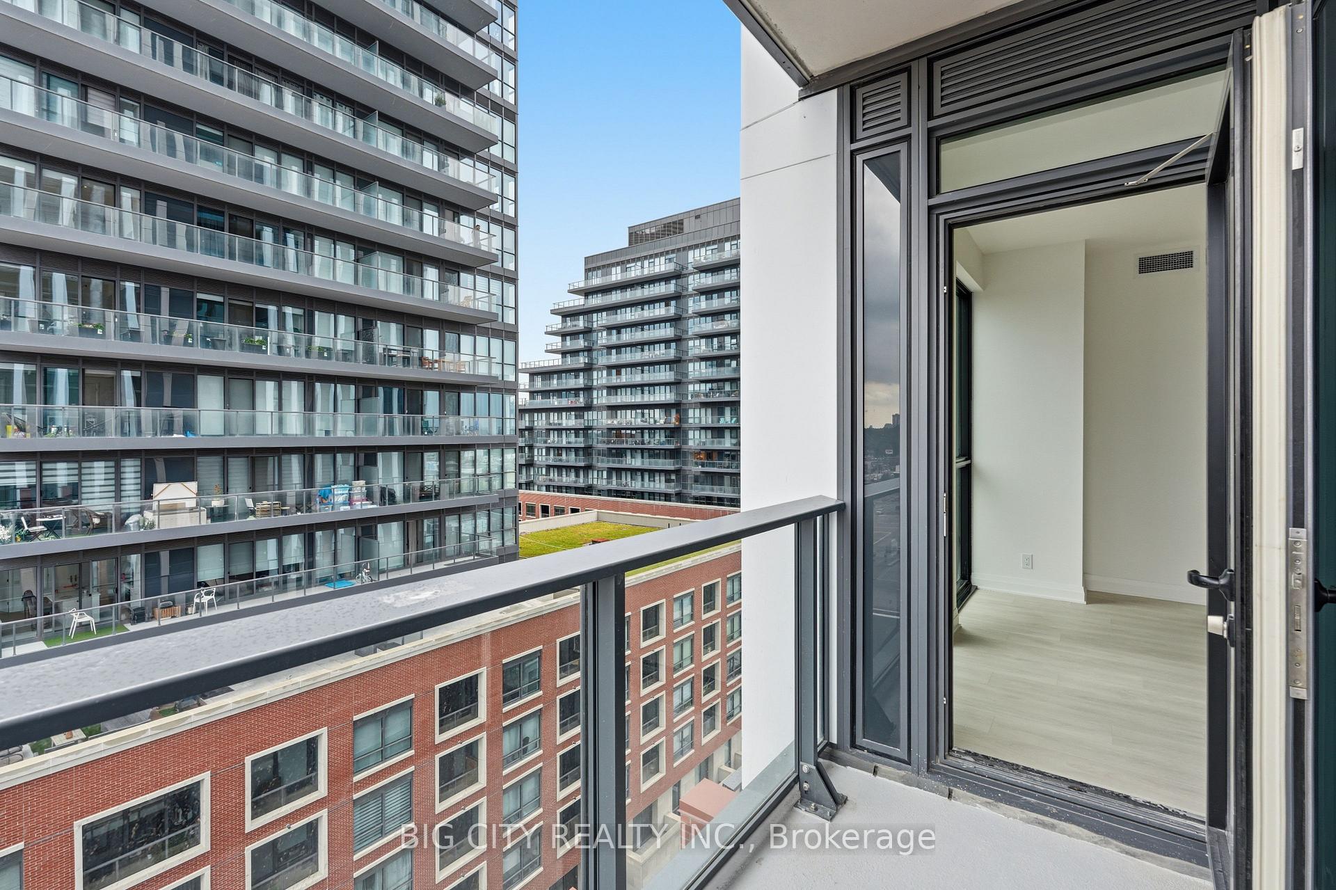 Photo 23 of Unit 1004, 25 Frederick Todd Way, Toronto, Thorncliffe Park — HOMEH
