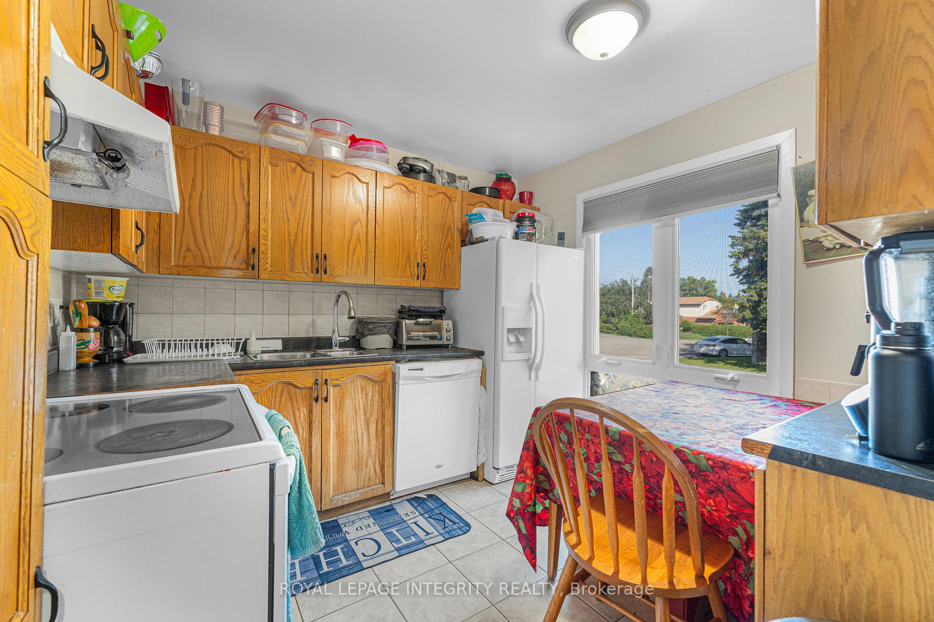 Photo 10 of 1777 Trappist Lane, Ottawa, Convent Glen South — HOMEH