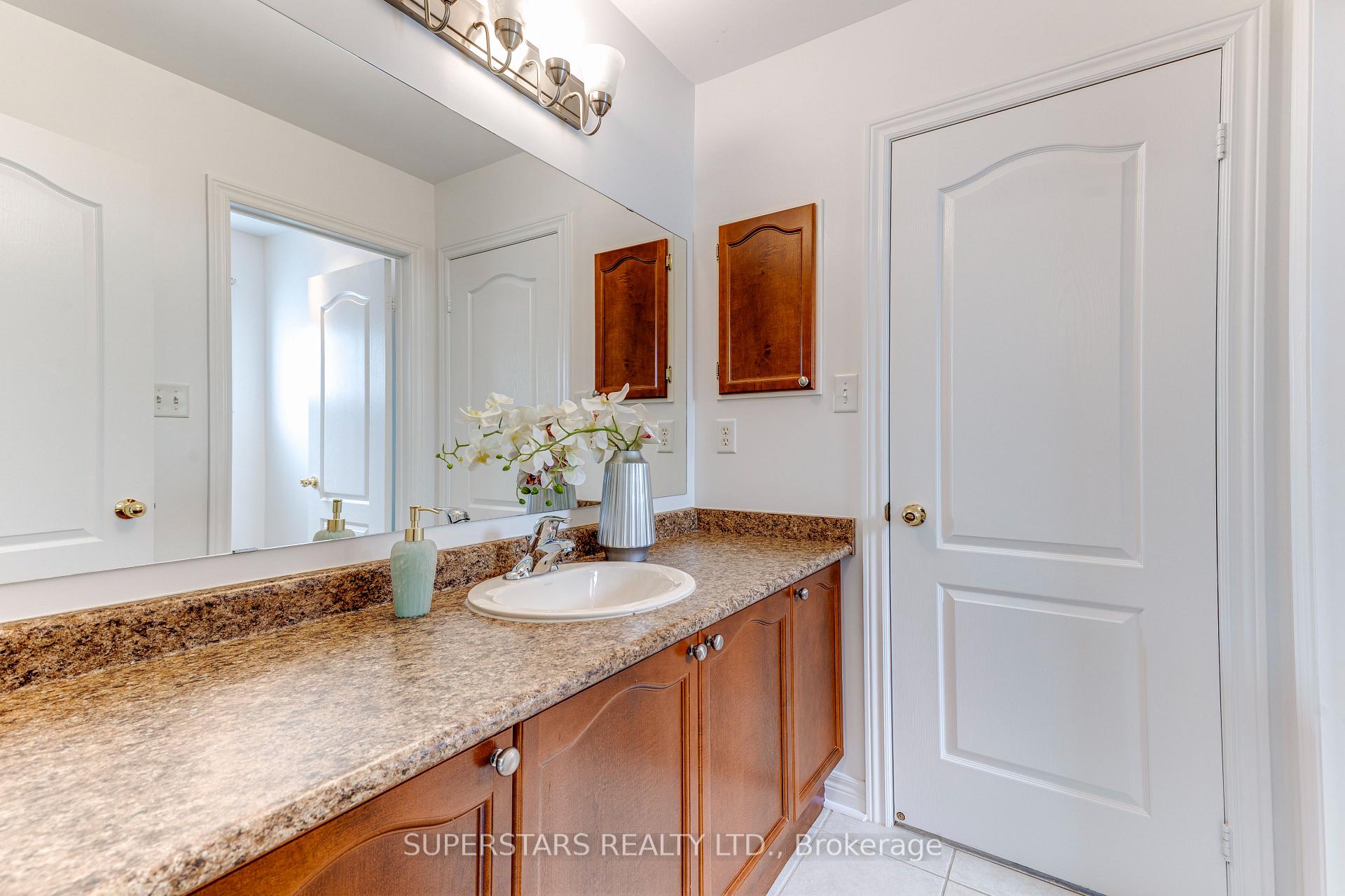 Photo 32 of 87 Twin Streams Road, Whitby, Williamsburg — HOMEH