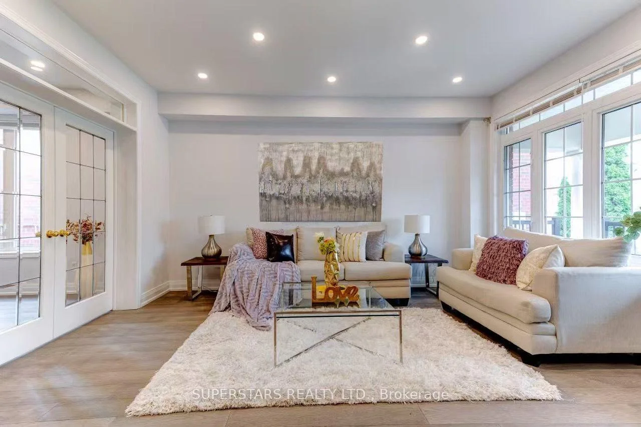 Photo 5 of 87 Twin Streams Road, Whitby, Williamsburg — HOMEH
