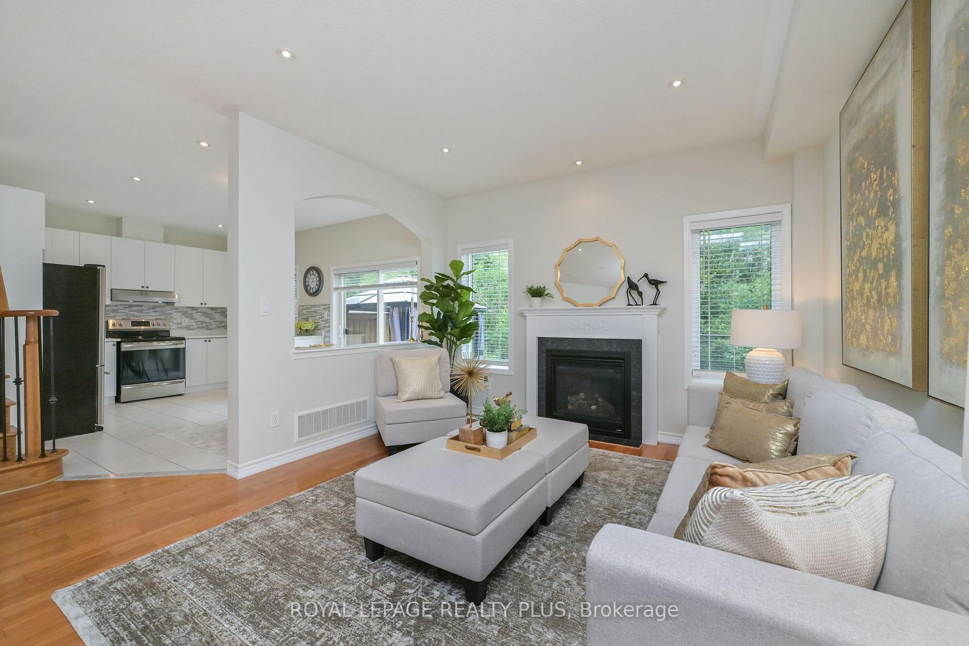 Photo 4 of 3083 Ferguson Drive, Burlington, Alton — HOMEH