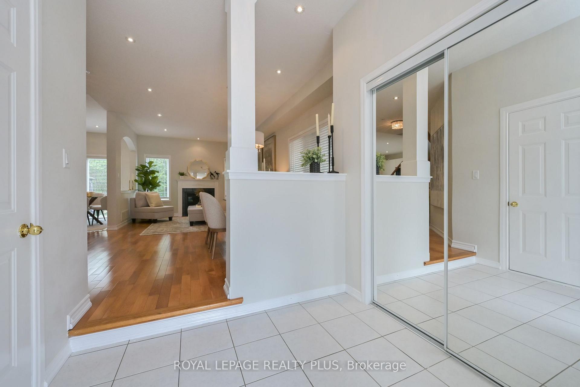 Photo 7 of 3083 Ferguson Drive, Burlington, Alton — HOMEH