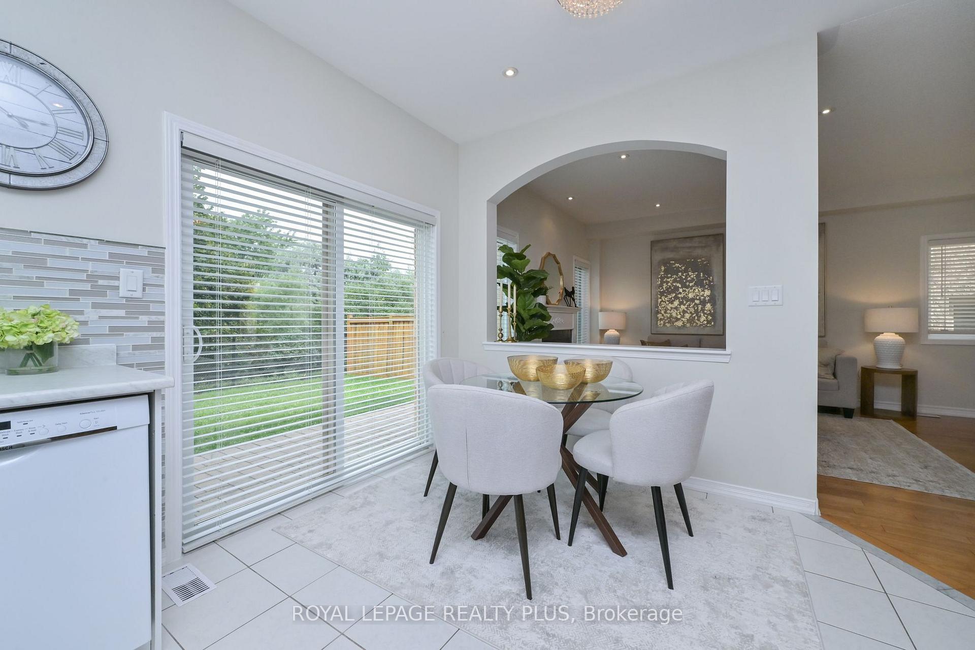 Photo 9 of 3083 Ferguson Drive, Burlington, Alton — HOMEH