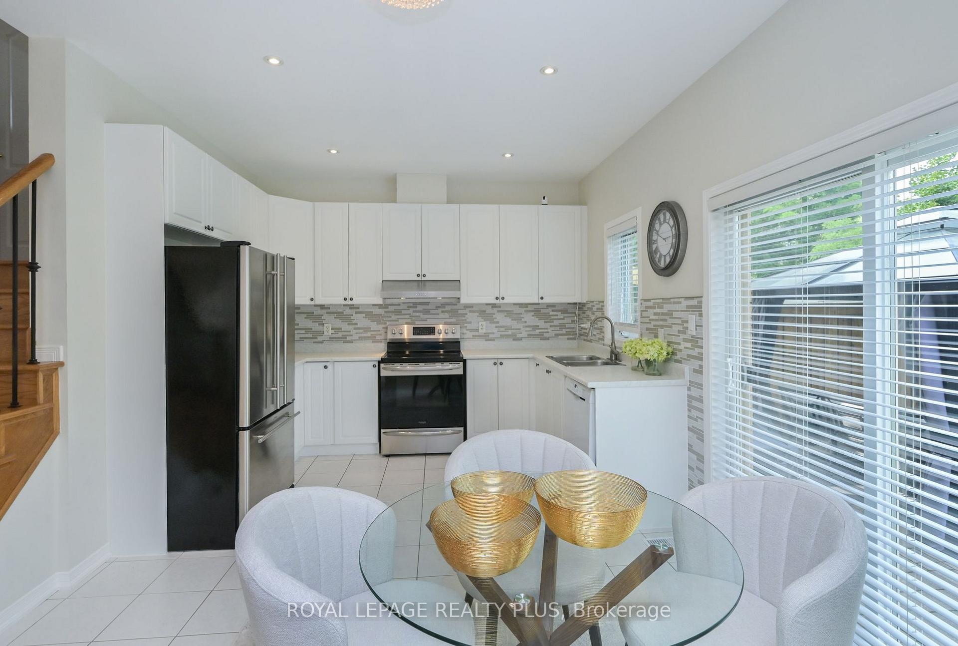Photo 11 of 3083 Ferguson Drive, Burlington, Alton — HOMEH
