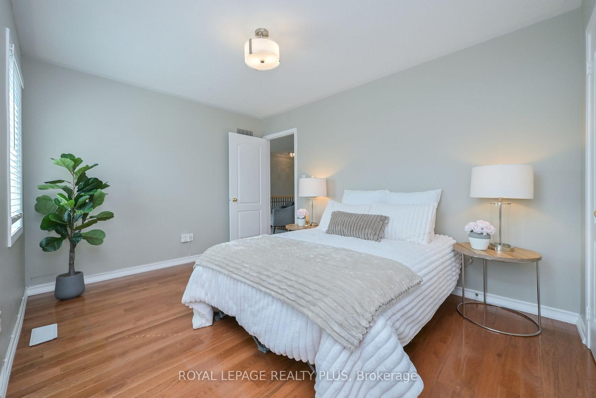 Photo 22 of 3083 Ferguson Drive, Burlington, Alton — HOMEH