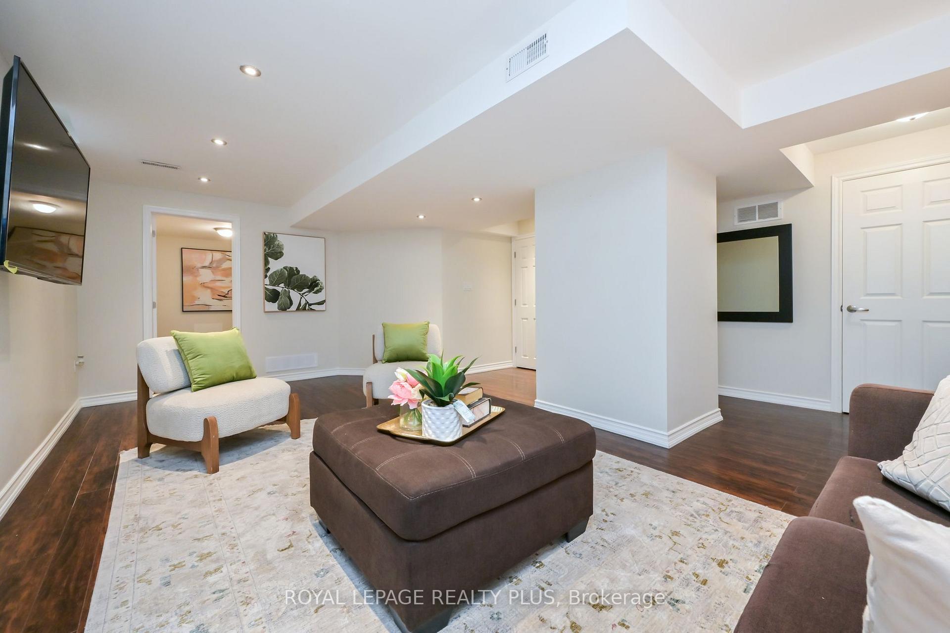 Photo 32 of 3083 Ferguson Drive, Burlington, Alton — HOMEH