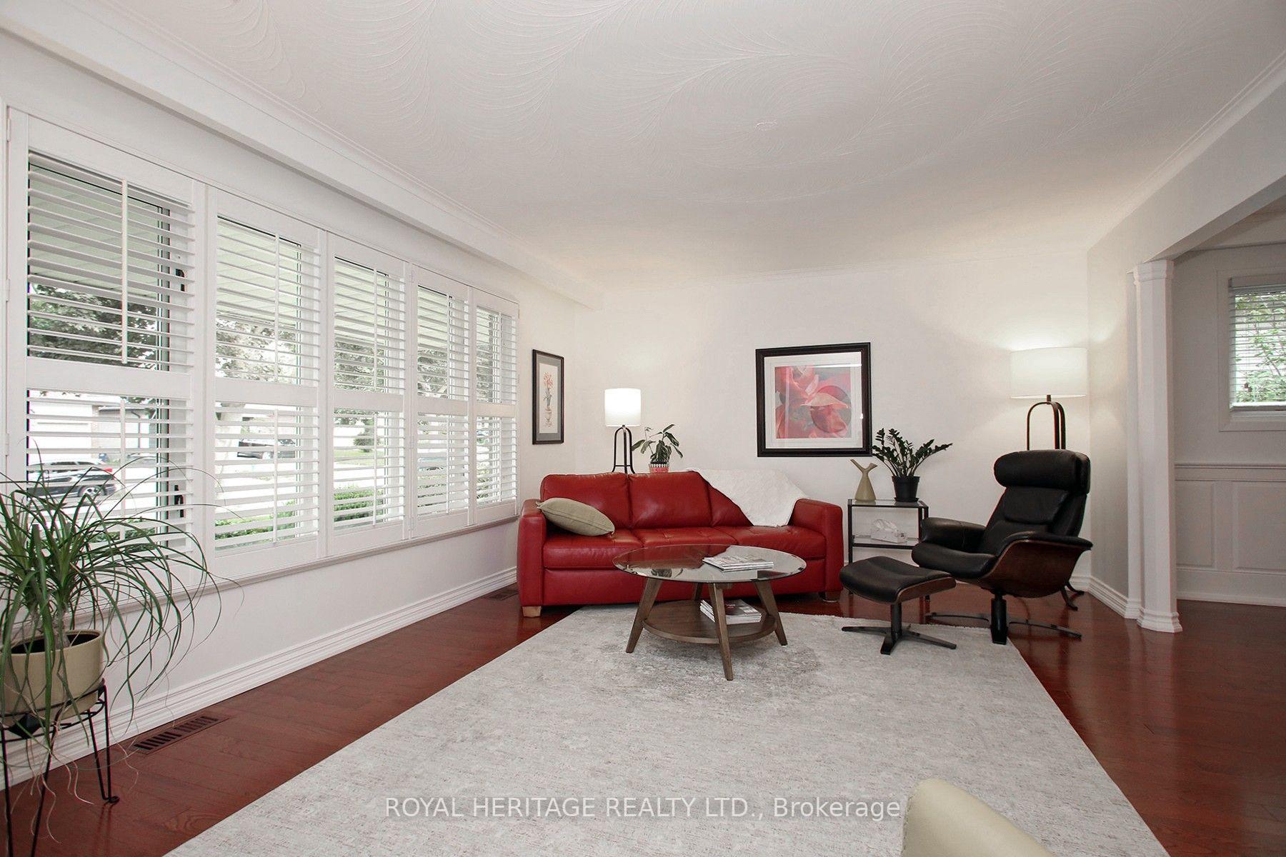 Photo 11 of 35 Langevin Crescent, Scarborough, Centennial Scarborough — HOMEH
