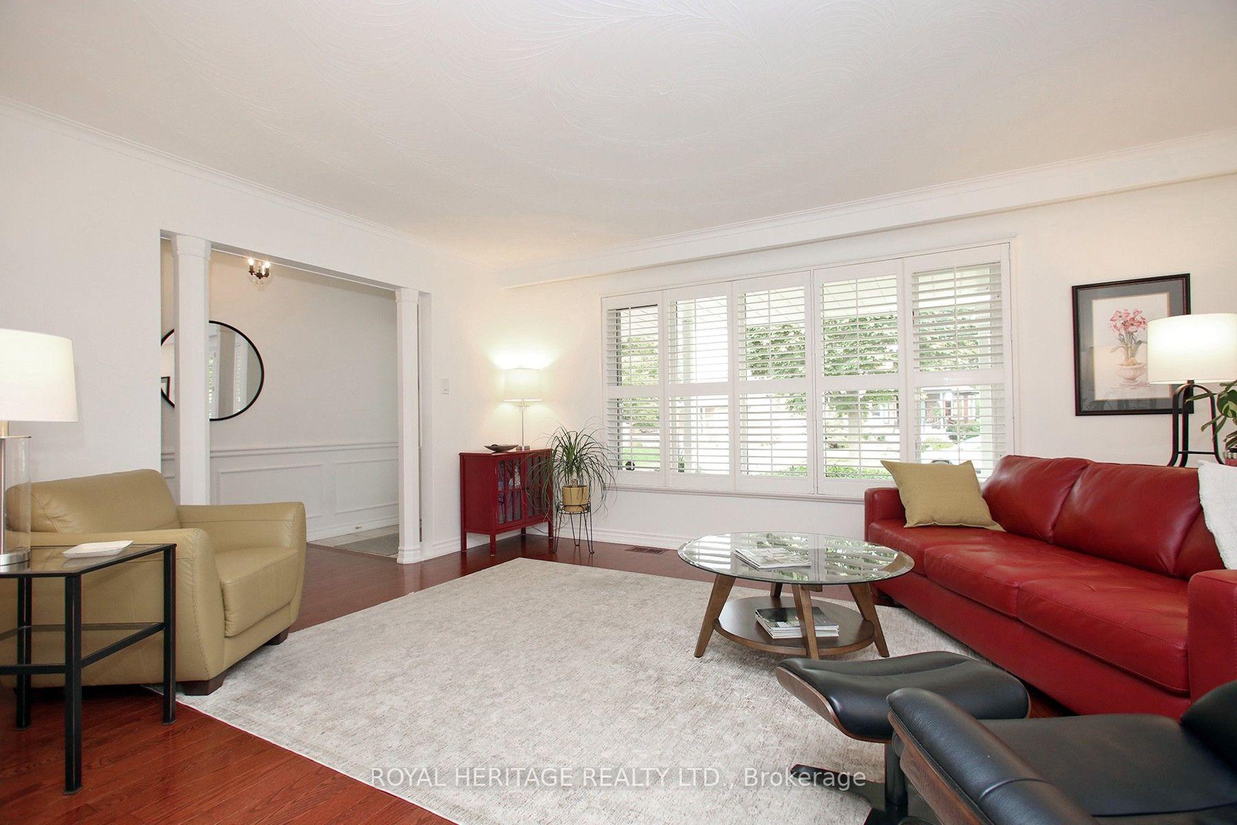 Photo 13 of 35 Langevin Crescent, Scarborough, Centennial Scarborough — HOMEH
