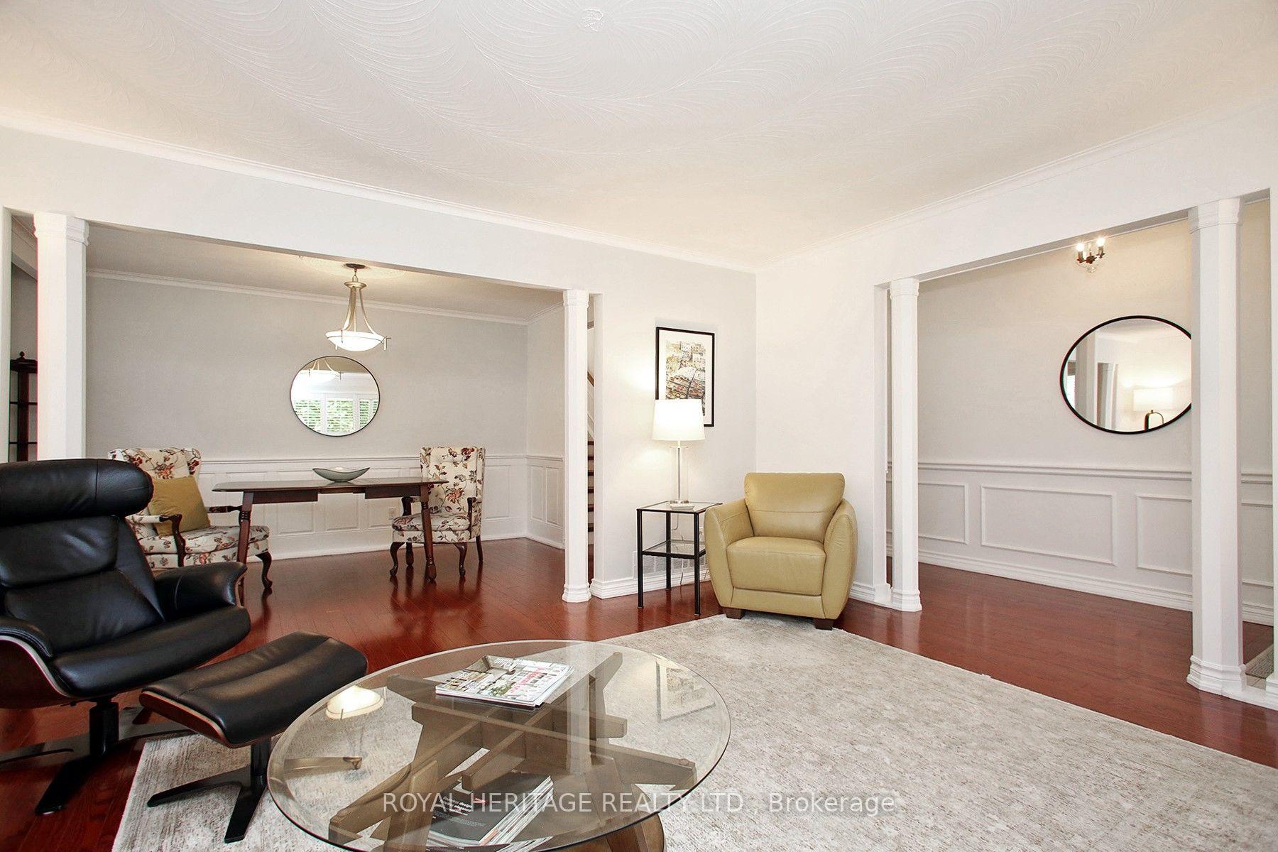 Photo 14 of 35 Langevin Crescent, Scarborough, Centennial Scarborough — HOMEH