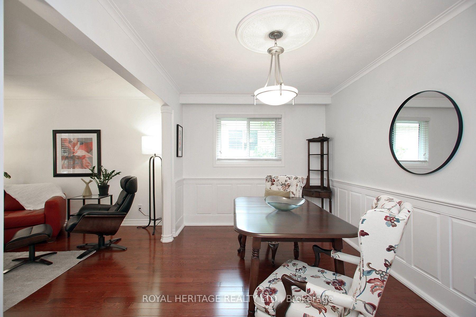 Photo 15 of 35 Langevin Crescent, Scarborough, Centennial Scarborough — HOMEH