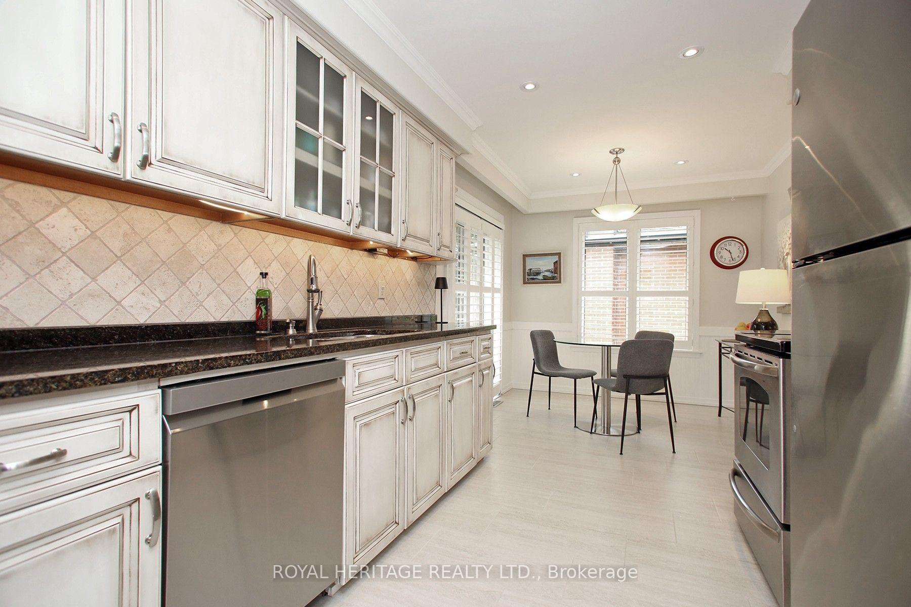 Photo 18 of 35 Langevin Crescent, Scarborough, Centennial Scarborough — HOMEH