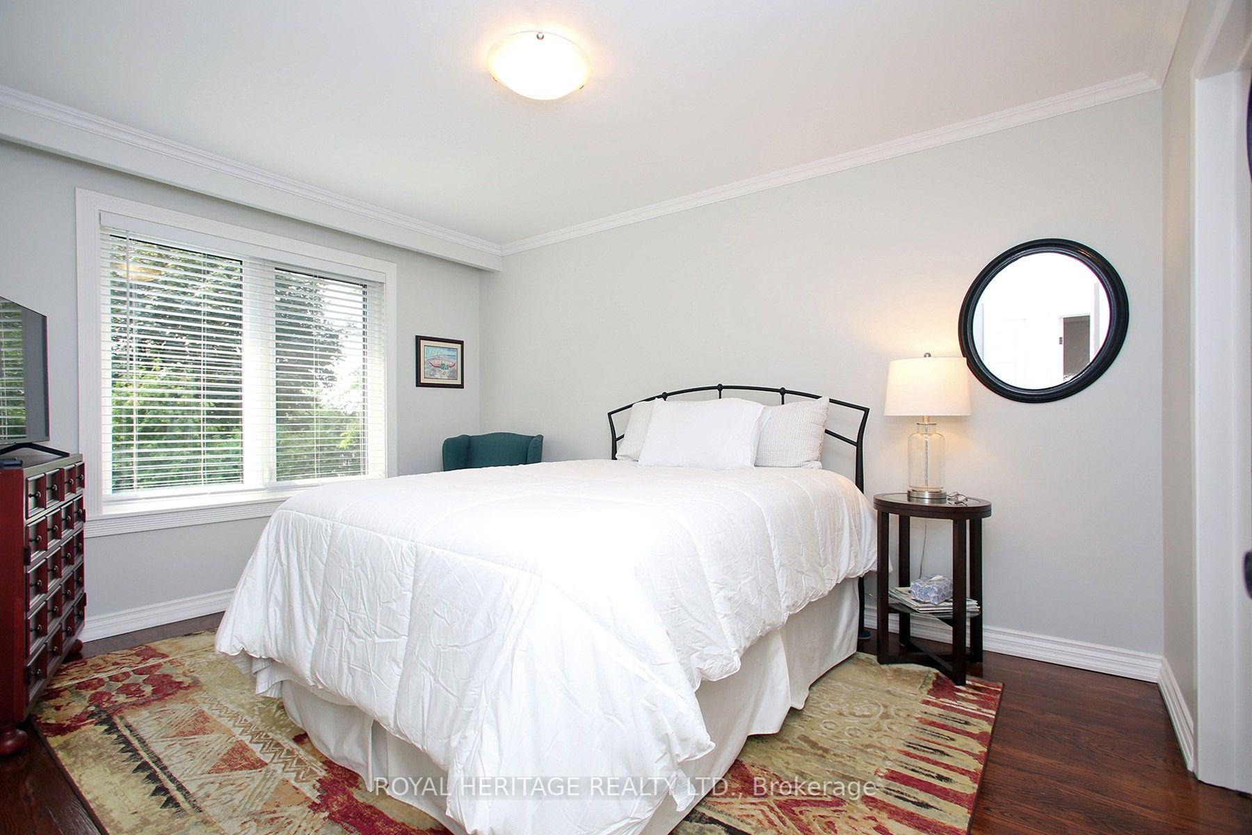 Photo 23 of 35 Langevin Crescent, Scarborough, Centennial Scarborough — HOMEH