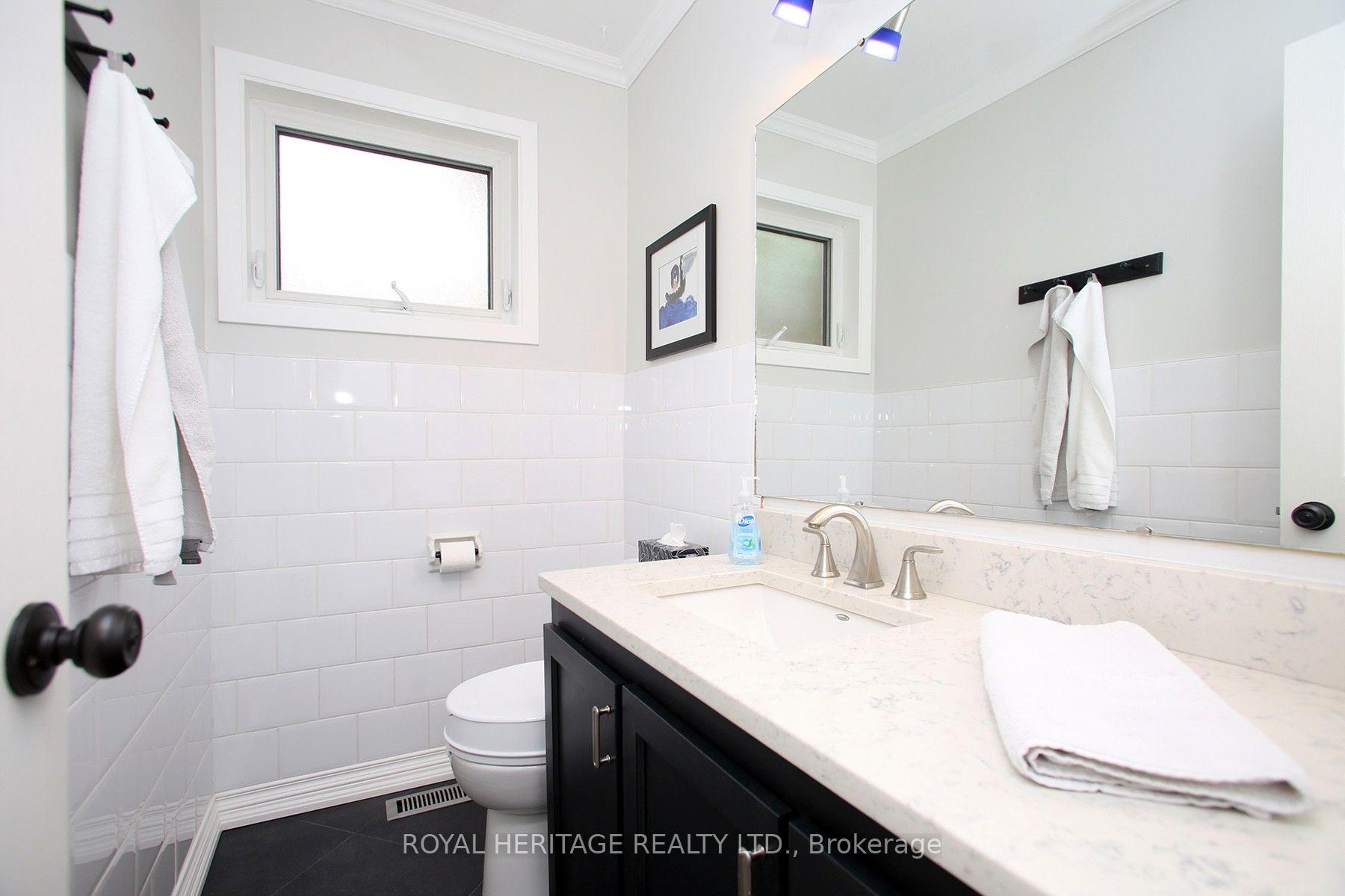 Photo 31 of 35 Langevin Crescent, Scarborough, Centennial Scarborough — HOMEH
