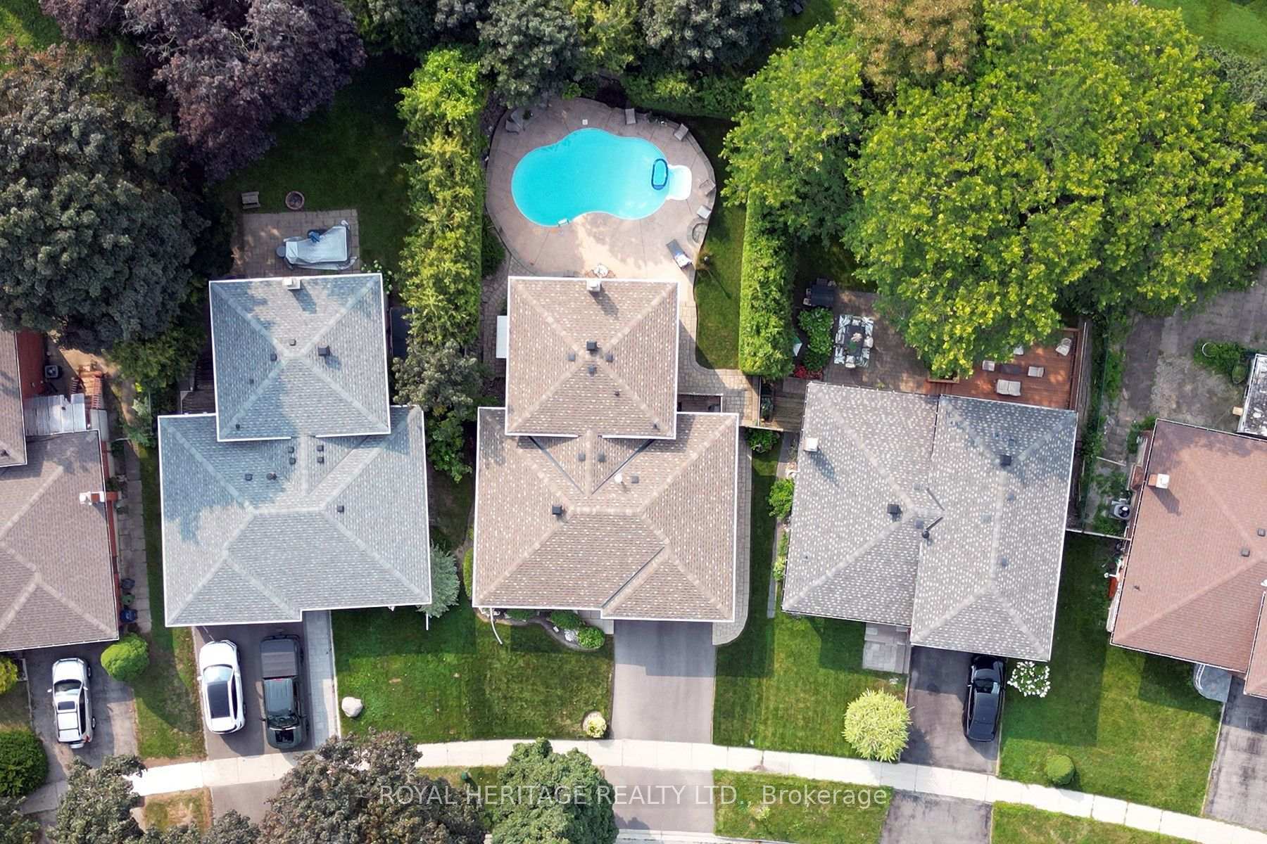 Photo 42 of 35 Langevin Crescent, Scarborough, Centennial Scarborough — HOMEH