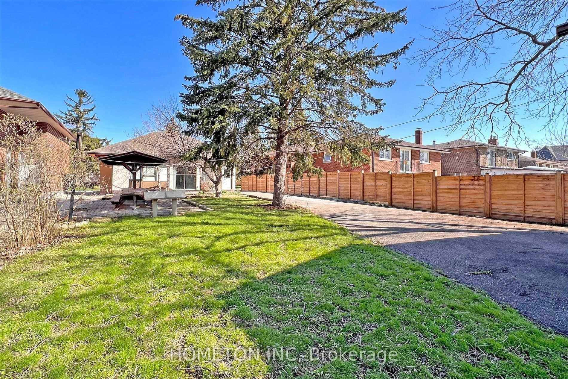 Photo 29 of 95 Yongehurst Road, Richmond Hill, North Richvale — HOMEH