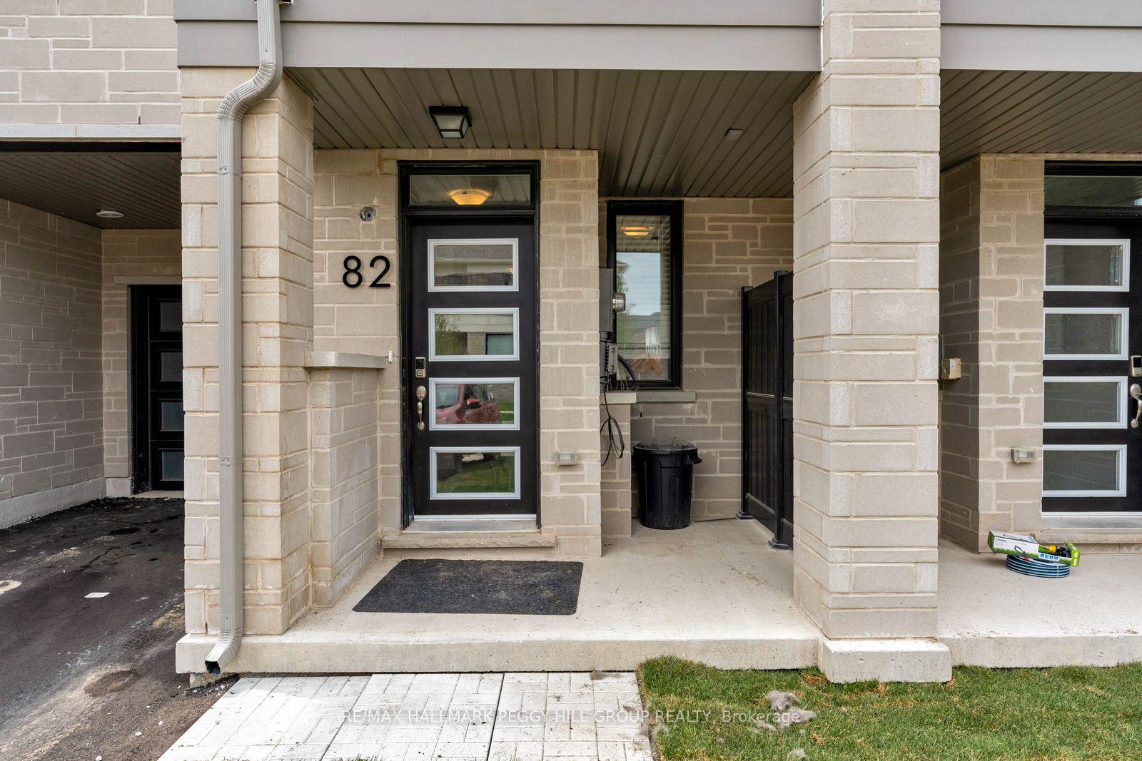 Photo 2 of 82 Yorkshire Drive, Barrie, Rural Barrie Southeast — HOMEH