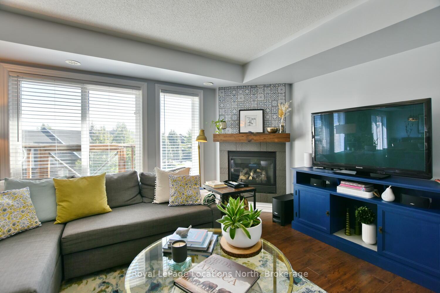 Photo 2 of 30 Joseph Trail, Collingwood — HOMEH