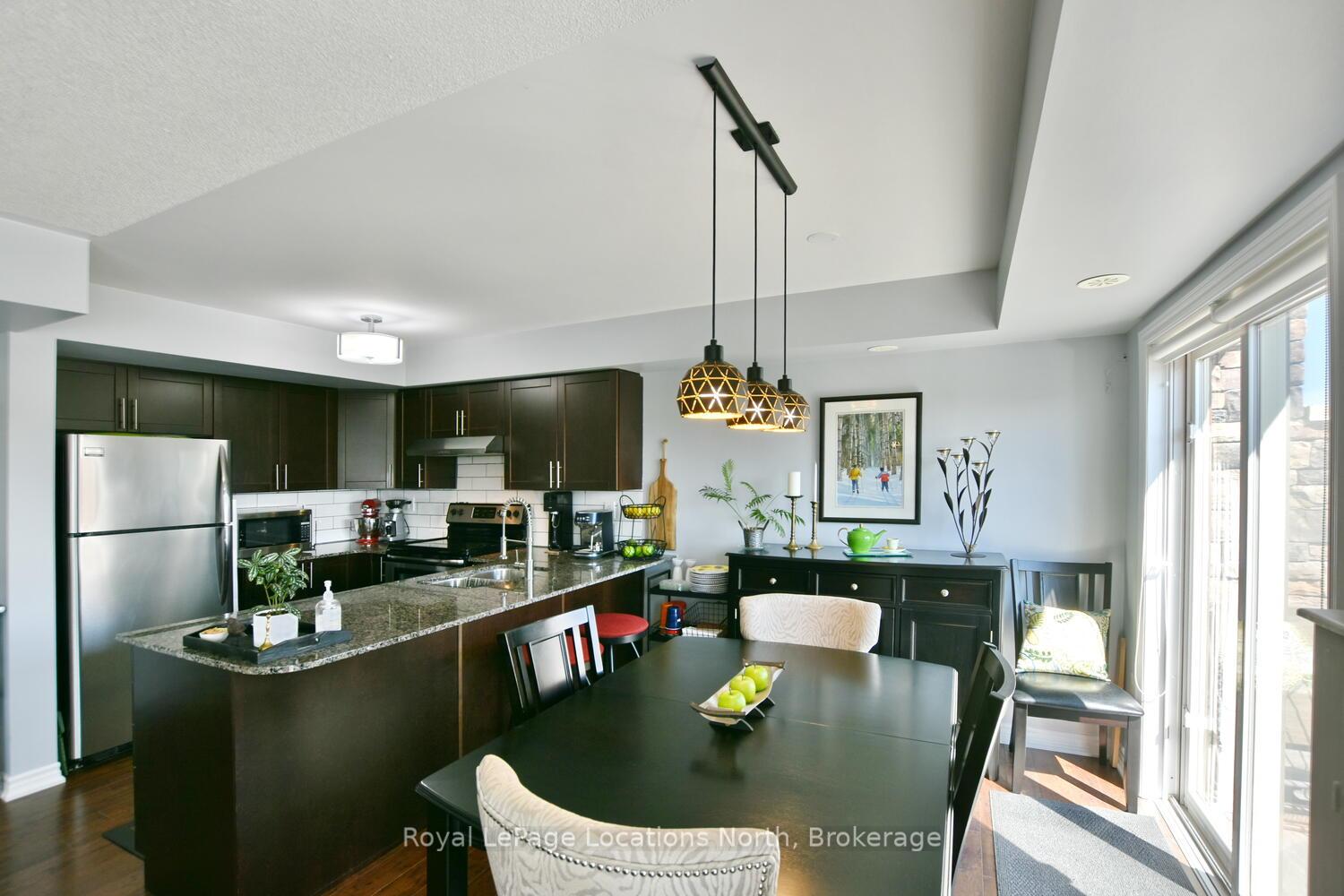 Photo 11 of 30 Joseph Trail, Collingwood — HOMEH