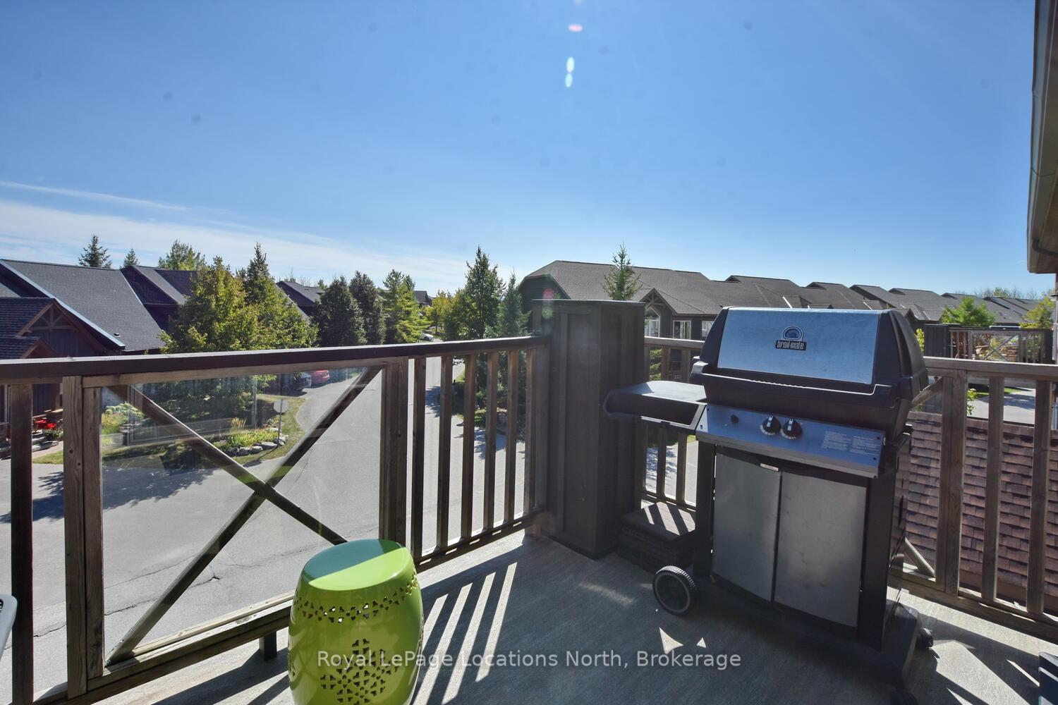 Photo 15 of 30 Joseph Trail, Collingwood — HOMEH