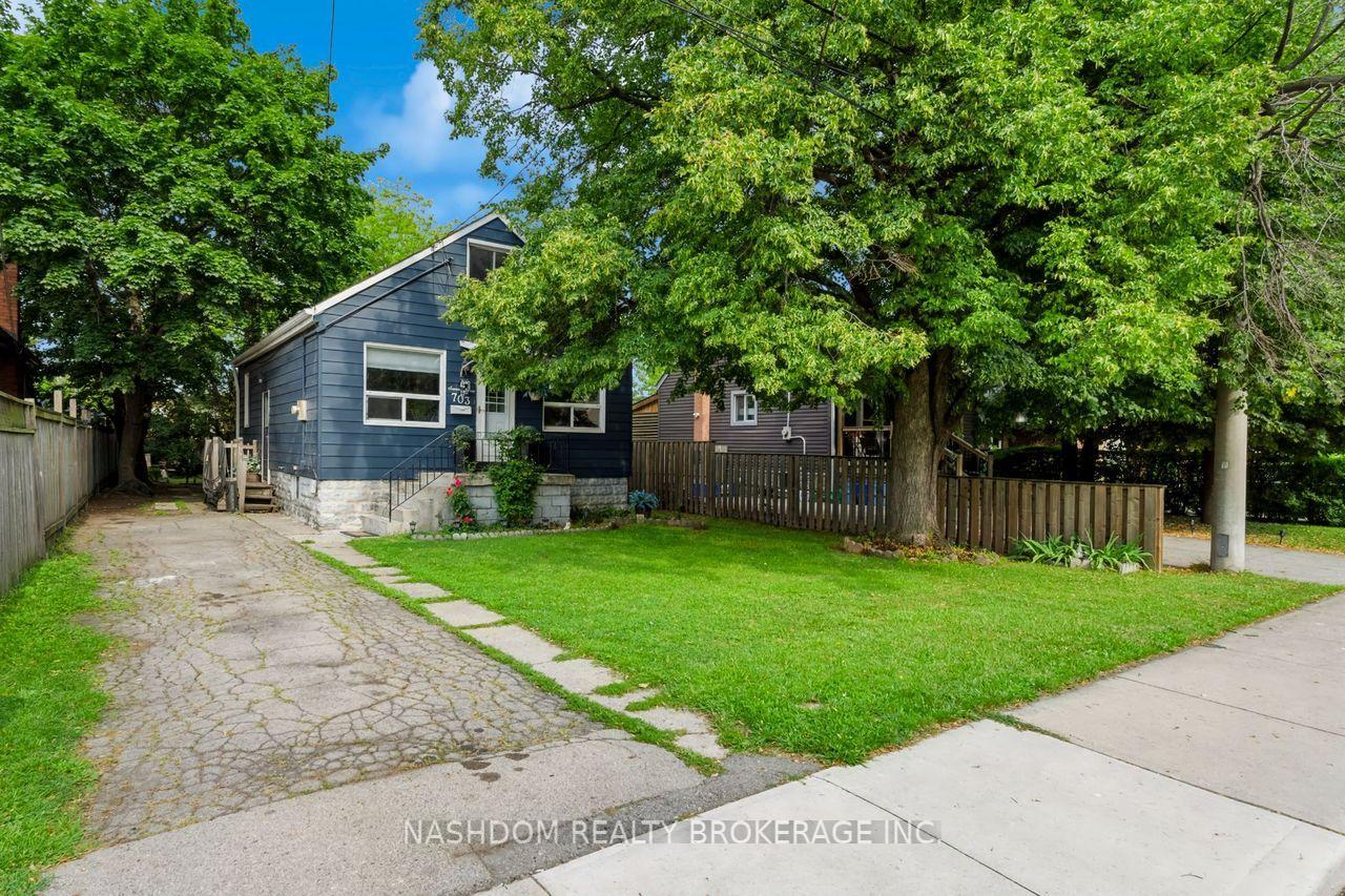 Photo 3 of 703 Brighton Avenue, Hamilton, Parkview — HOMEH