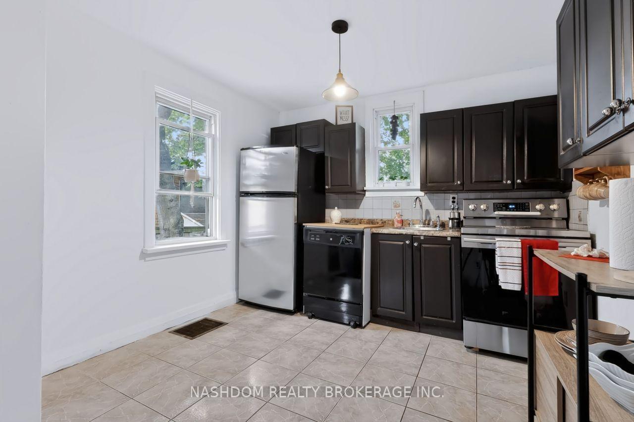 Photo 39 of 703 Brighton Avenue, Hamilton, Parkview — HOMEH