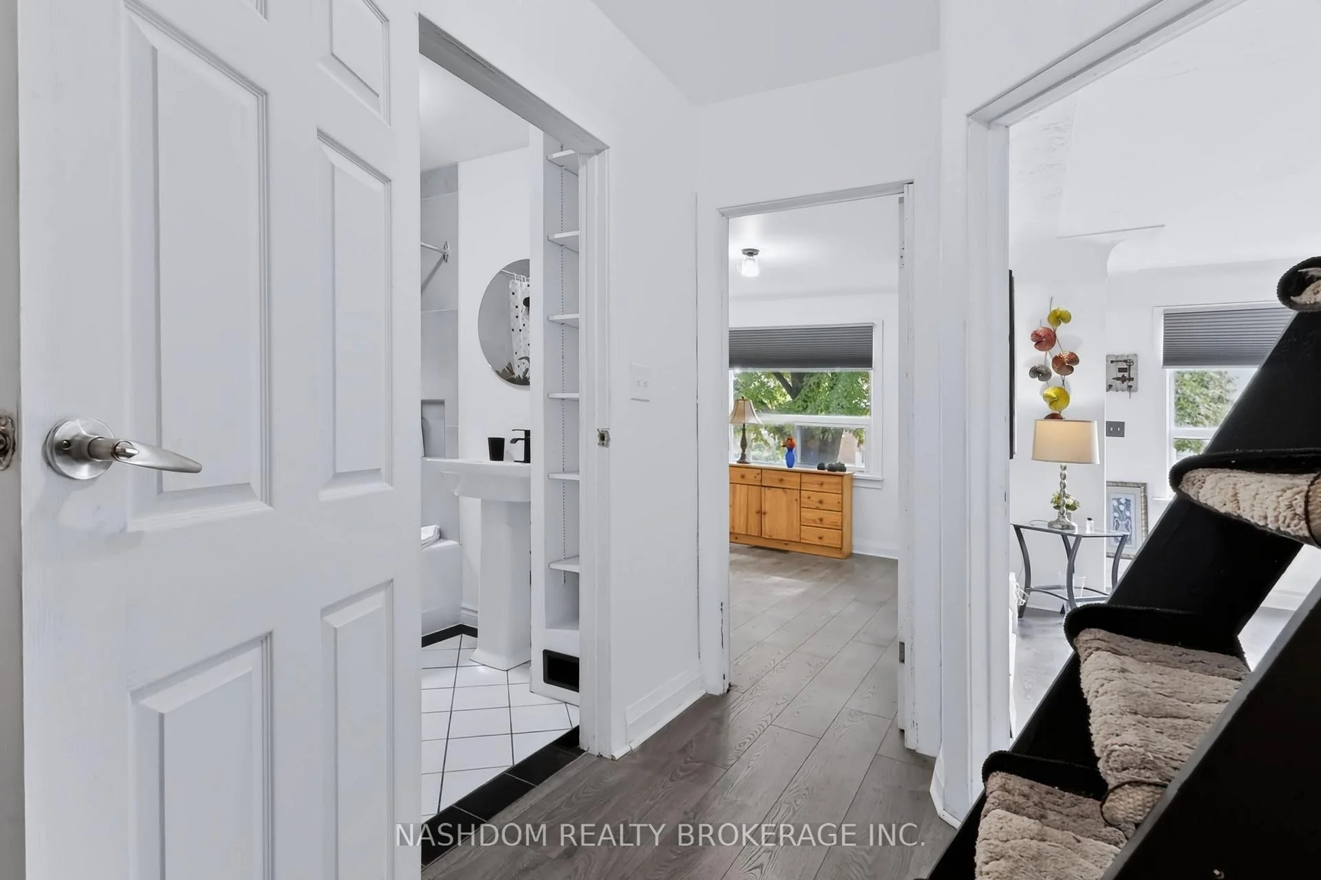 Photo 10 of 703 Brighton Avenue, Hamilton, Parkview — HOMEH
