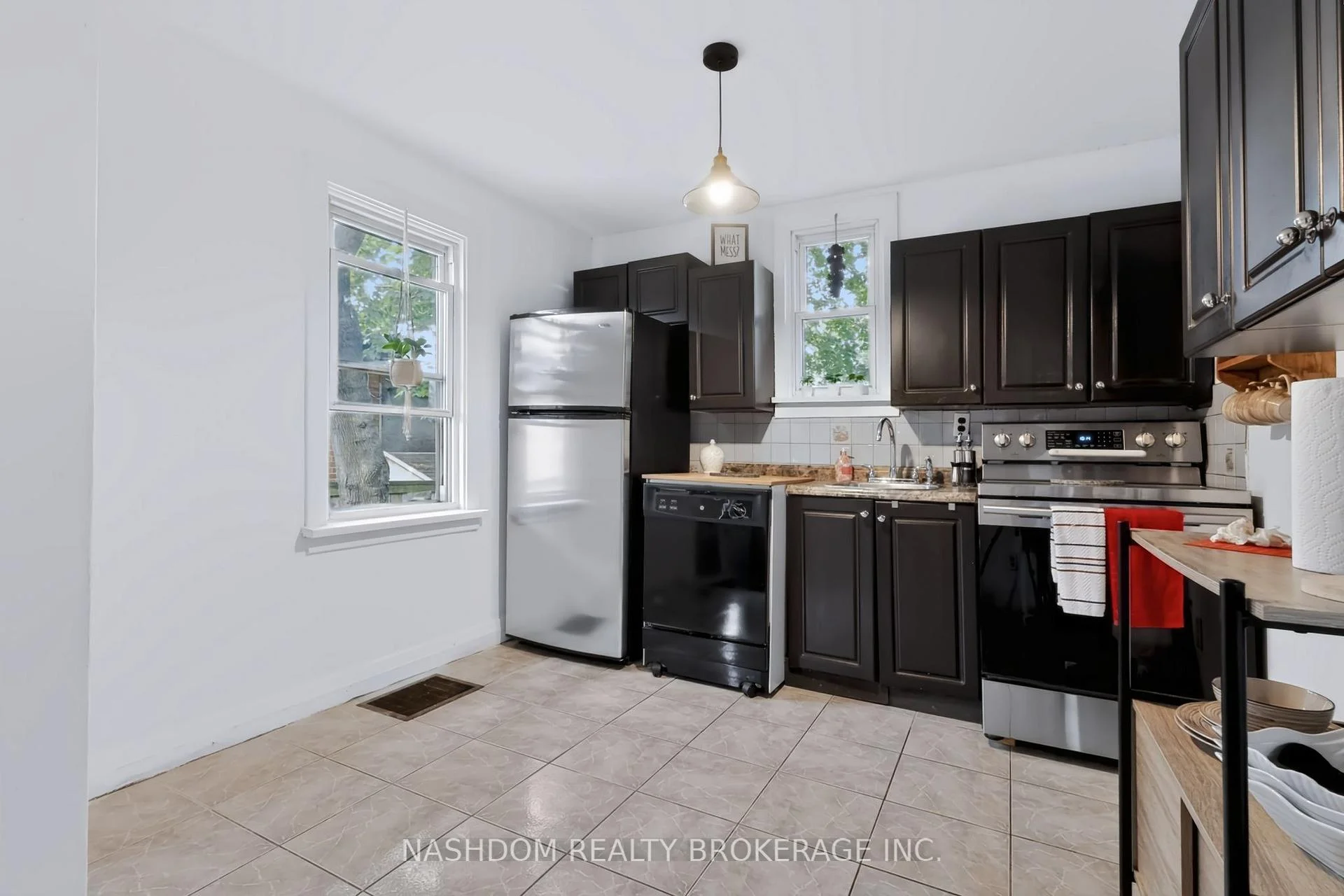 Photo 12 of 703 Brighton Avenue, Hamilton, Parkview — HOMEH