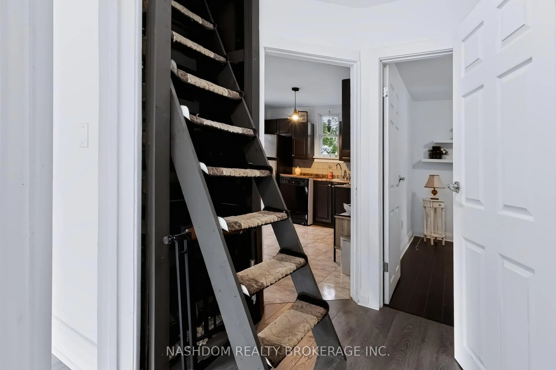 Photo 57 of 703 Brighton Avenue, Hamilton, Parkview — HOMEH