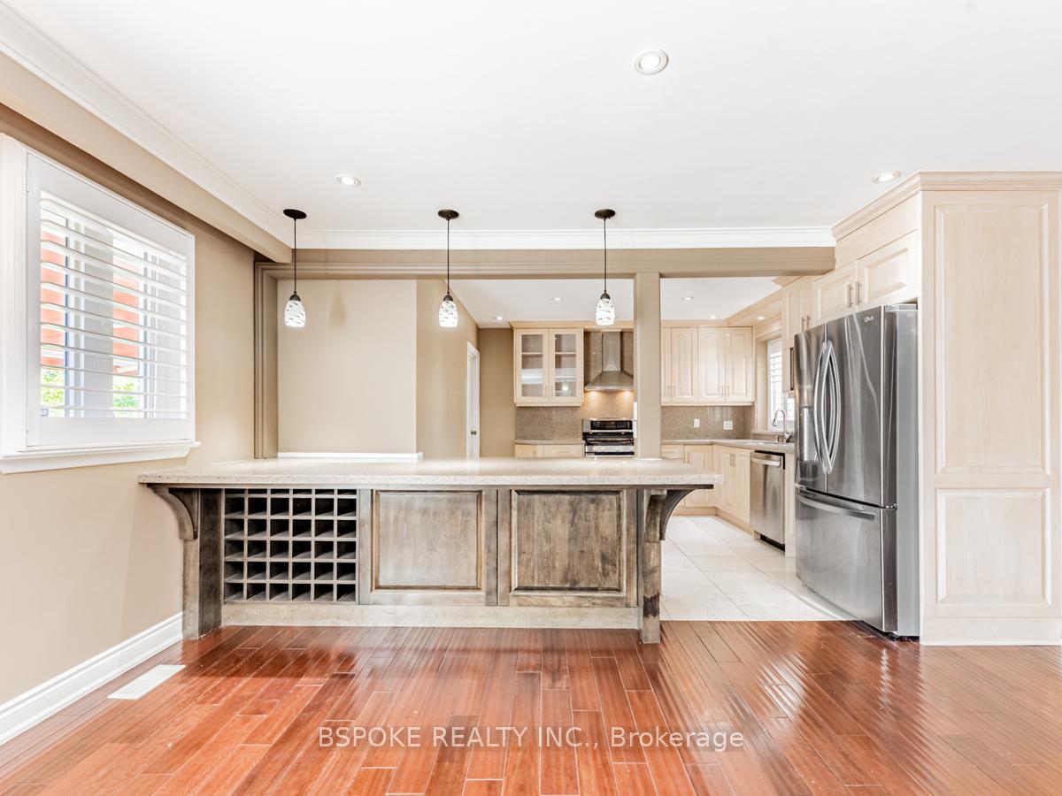 Photo 10 of Unit Upper, 252 Thistle Down Boulevard, Etobicoke, Thistletown-Beaumonde Heights — HOMEH