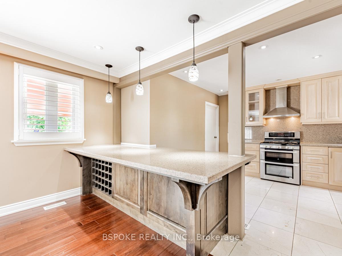 Photo 11 of Unit Upper, 252 Thistle Down Boulevard, Etobicoke, Thistletown-Beaumonde Heights — HOMEH