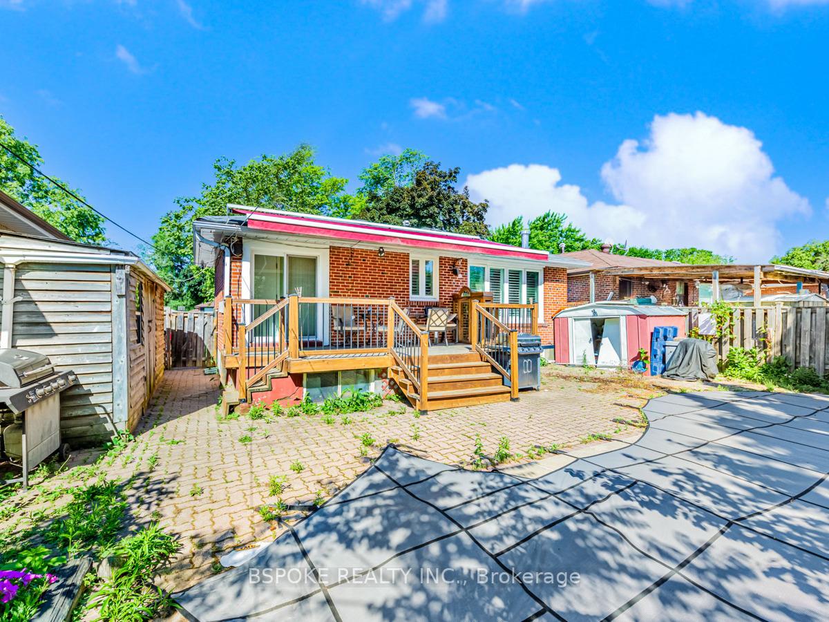 Photo 26 of Unit Upper, 252 Thistle Down Boulevard, Etobicoke, Thistletown-Beaumonde Heights — HOMEH