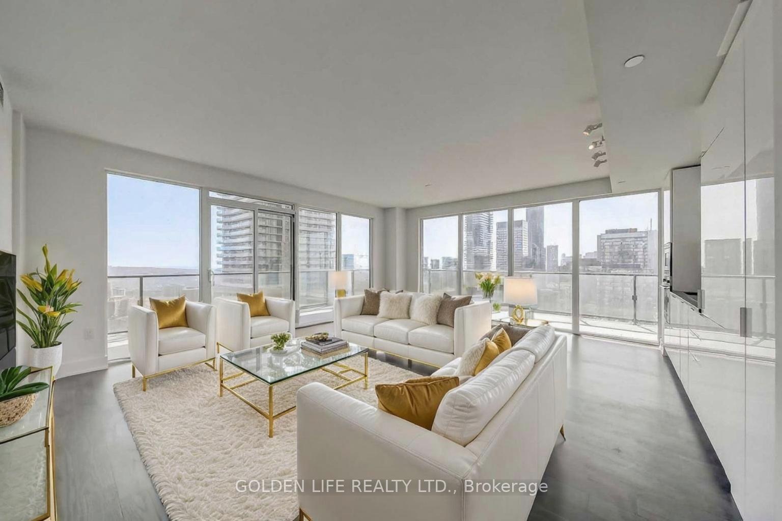 Photo 2 of Unit 3802, 955 Bay Street, Toronto, Bay Street Corridor — HOMEH
