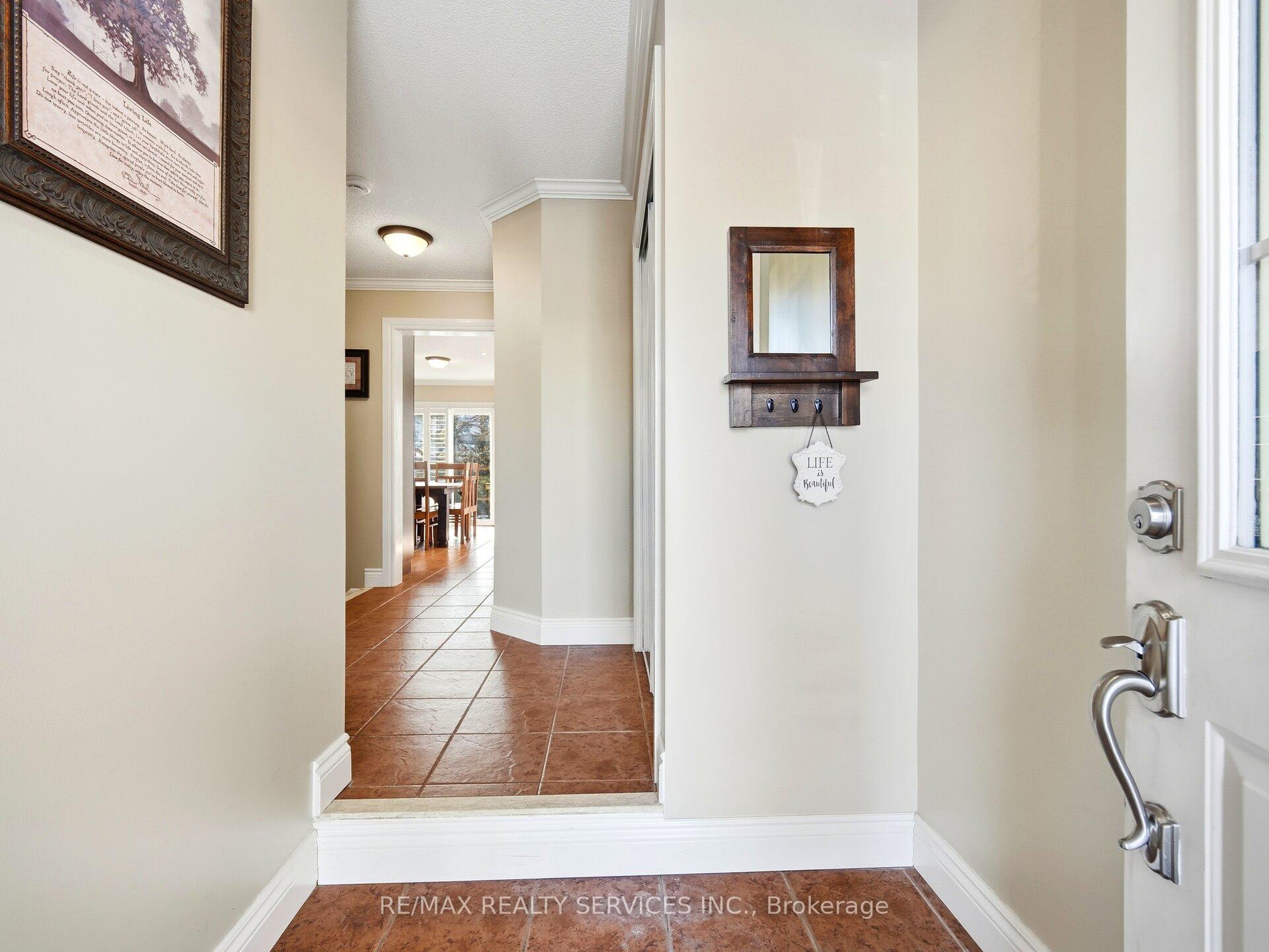 Photo 5 of 1131 Zimmerman Crescent, Milton, Beaty — HOMEH