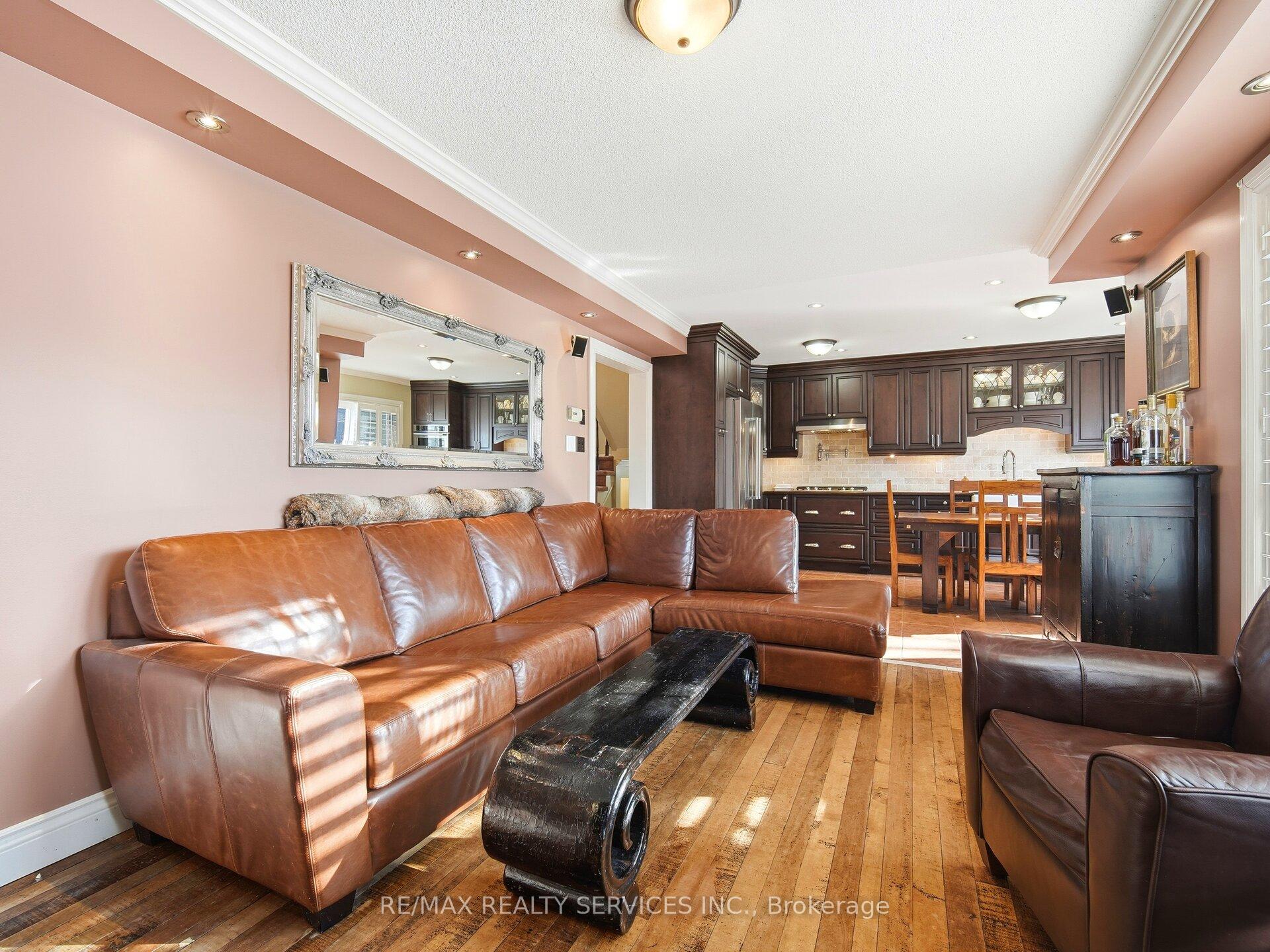 Photo 8 of 1131 Zimmerman Crescent, Milton, Beaty — HOMEH