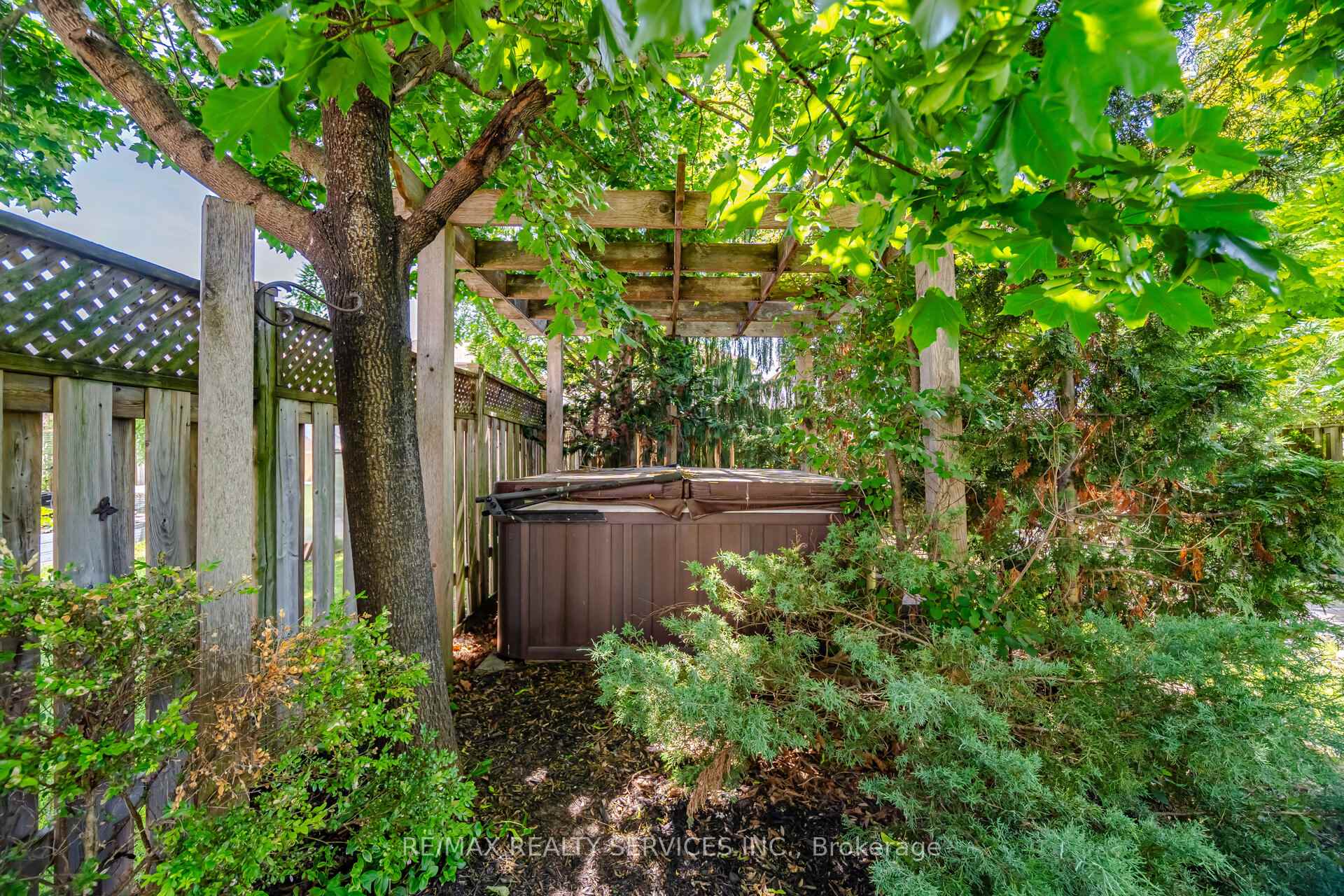 Photo 48 of 1131 Zimmerman Crescent, Milton, Beaty — HOMEH