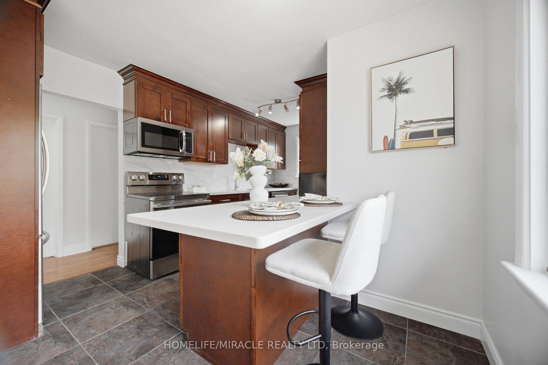 Photo 12 of 199 Allen Street E, Waterloo, Uptown Waterloo — HOMEH