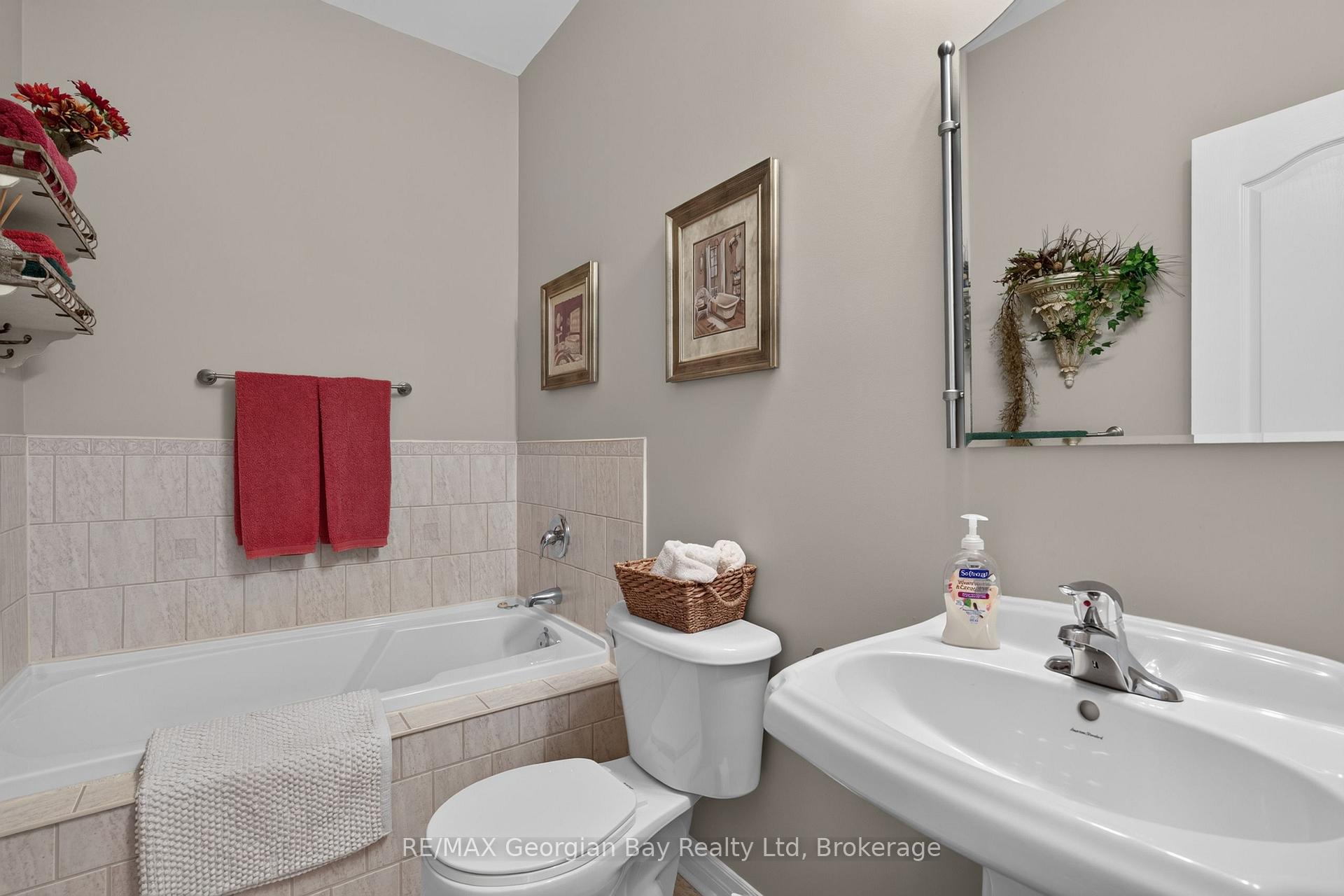 Photo 18 of 1339 Tiny Beaches Road N, Tiny, Rural Tiny — HOMEH