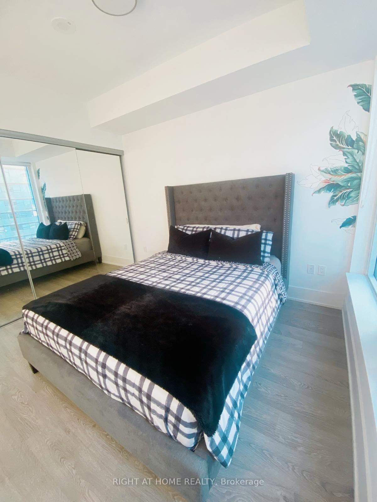 Photo 18 of Unit 3213, 10 York Street, Toronto, Waterfront Communities — HOMEH