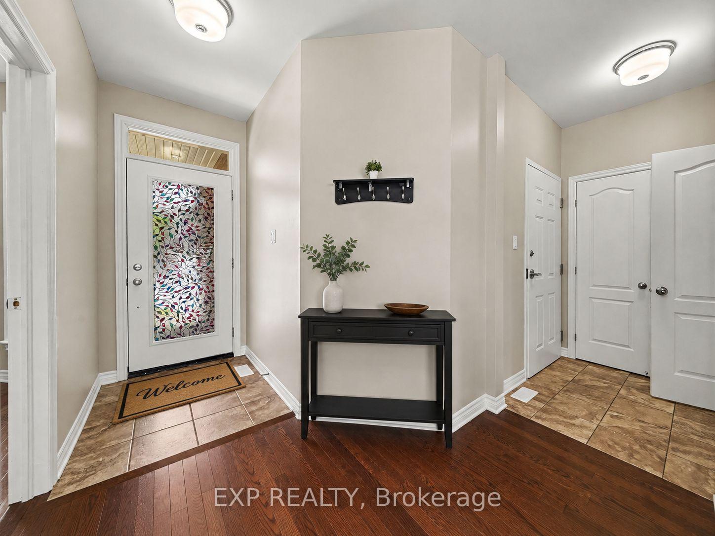 Photo 5 of 279 Brambling Way, Ottawa, Barrhaven - Half Moon Bay — HOMEH