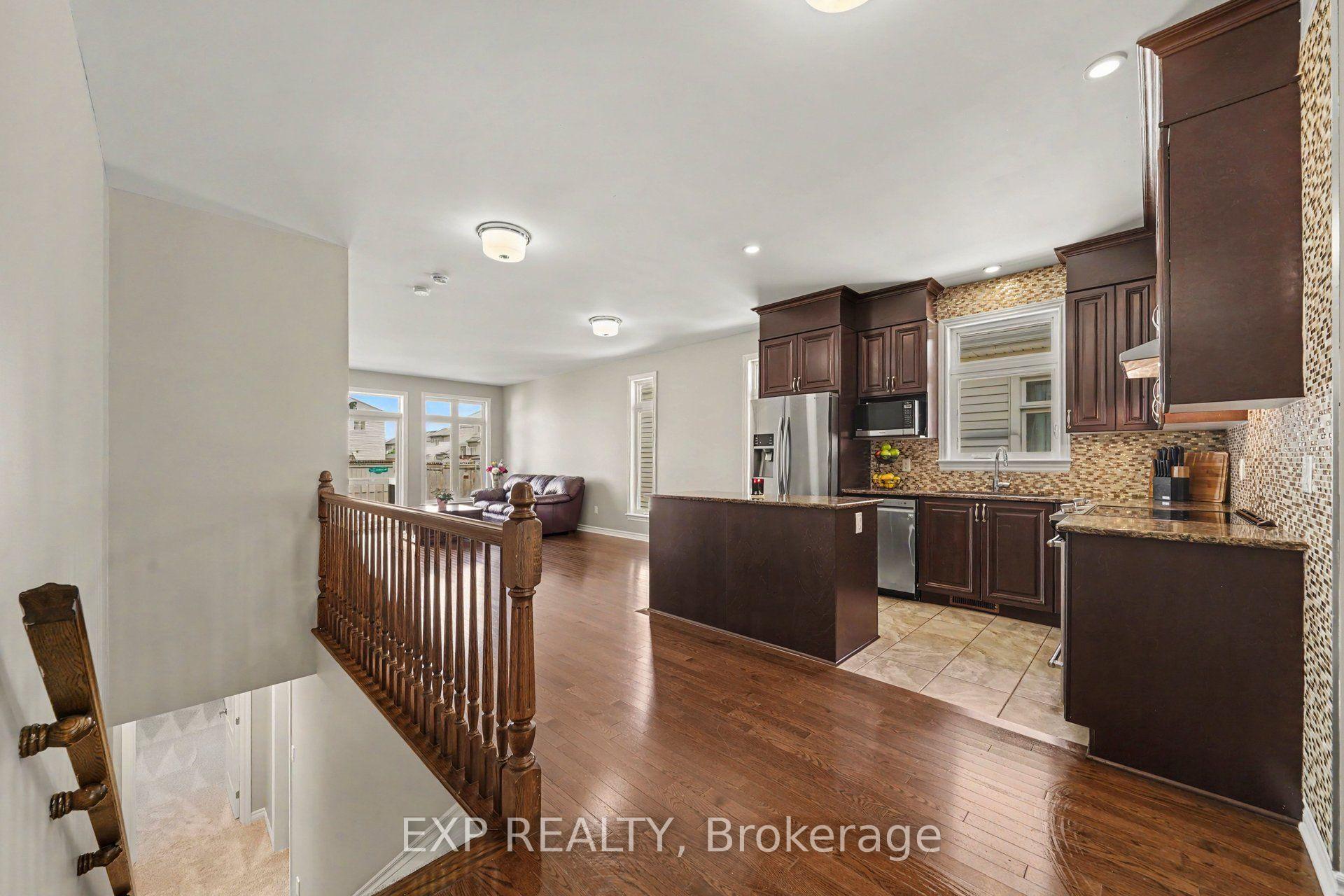 Photo 6 of 279 Brambling Way, Ottawa, Barrhaven - Half Moon Bay — HOMEH