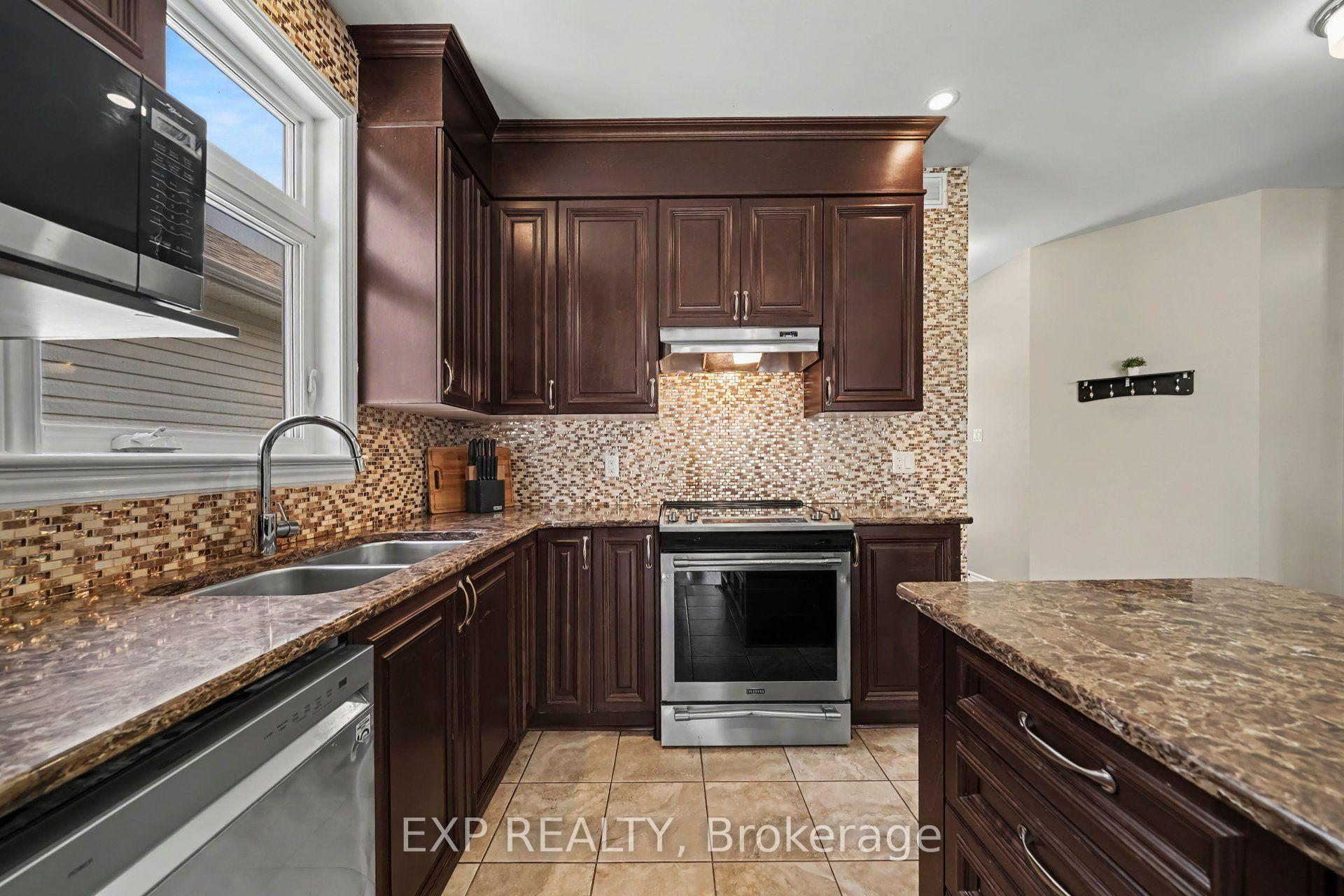 Photo 8 of 279 Brambling Way, Ottawa, Barrhaven - Half Moon Bay — HOMEH