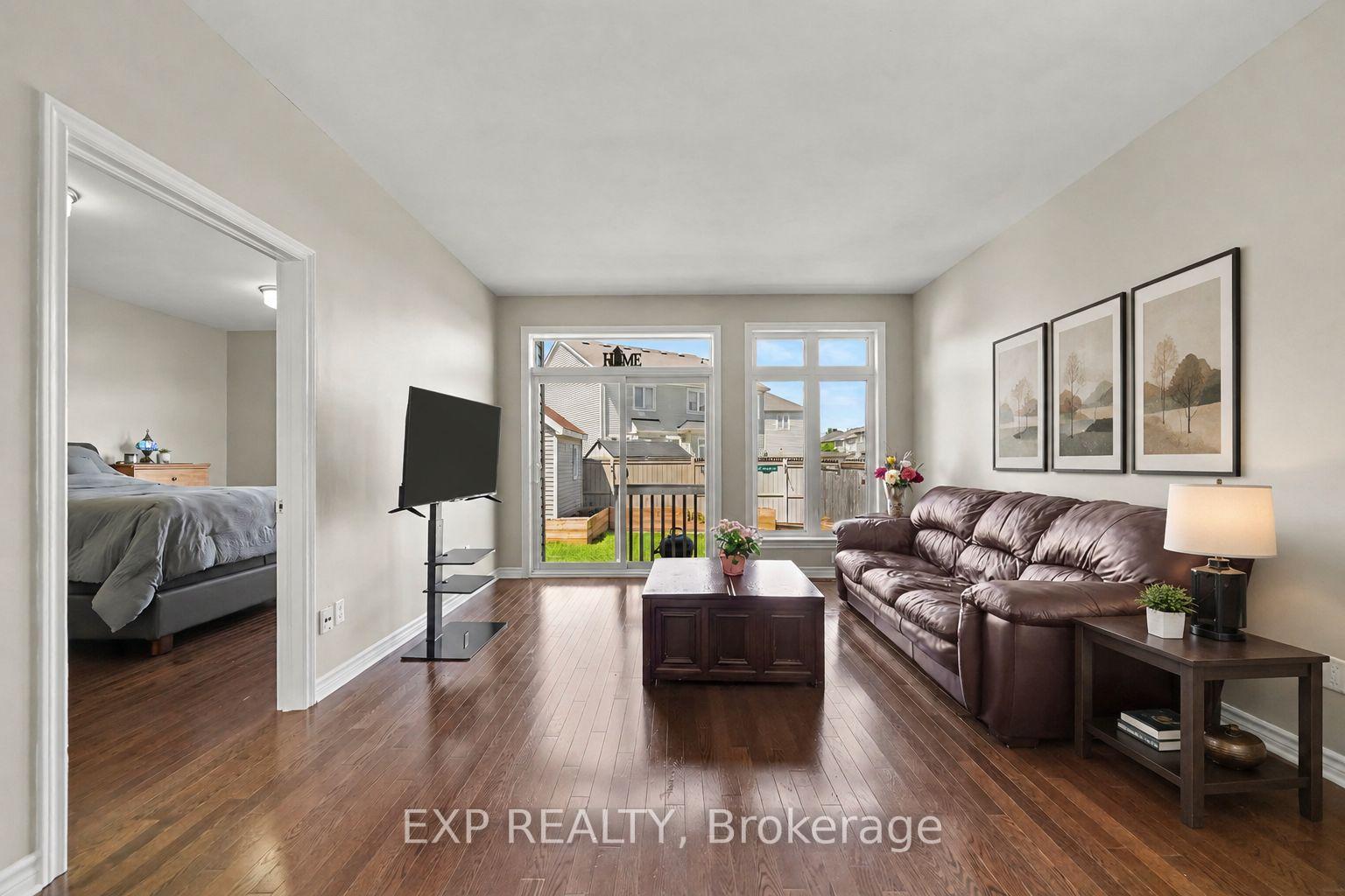 Photo 11 of 279 Brambling Way, Ottawa, Barrhaven - Half Moon Bay — HOMEH