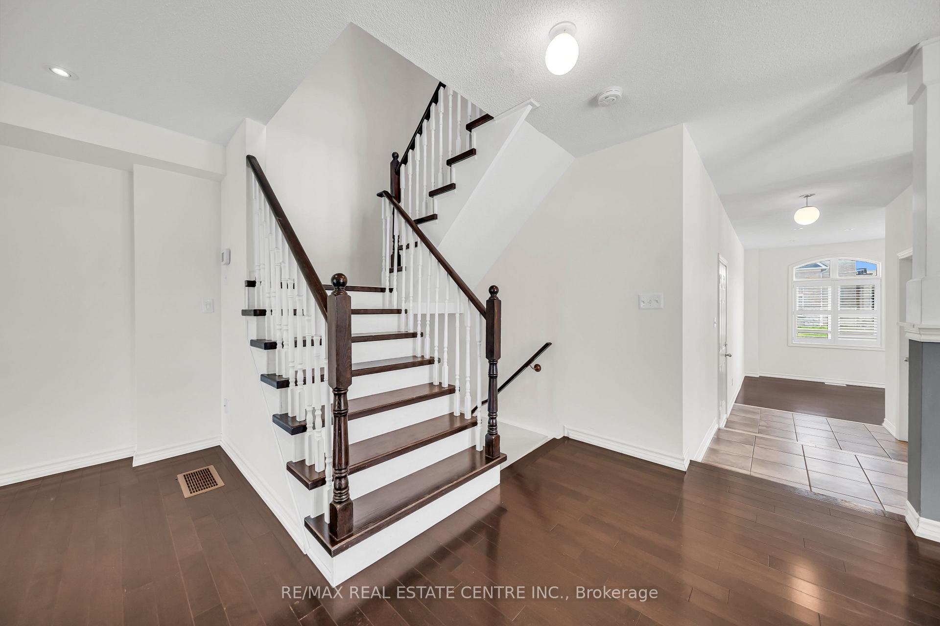 Photo 21 of 4215 Cole Crescent, Burlington, Alton — HOMEH